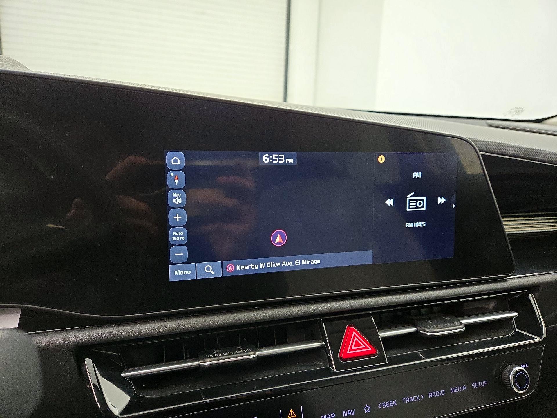 Thumbnail: 2023 Kia Niro - 14