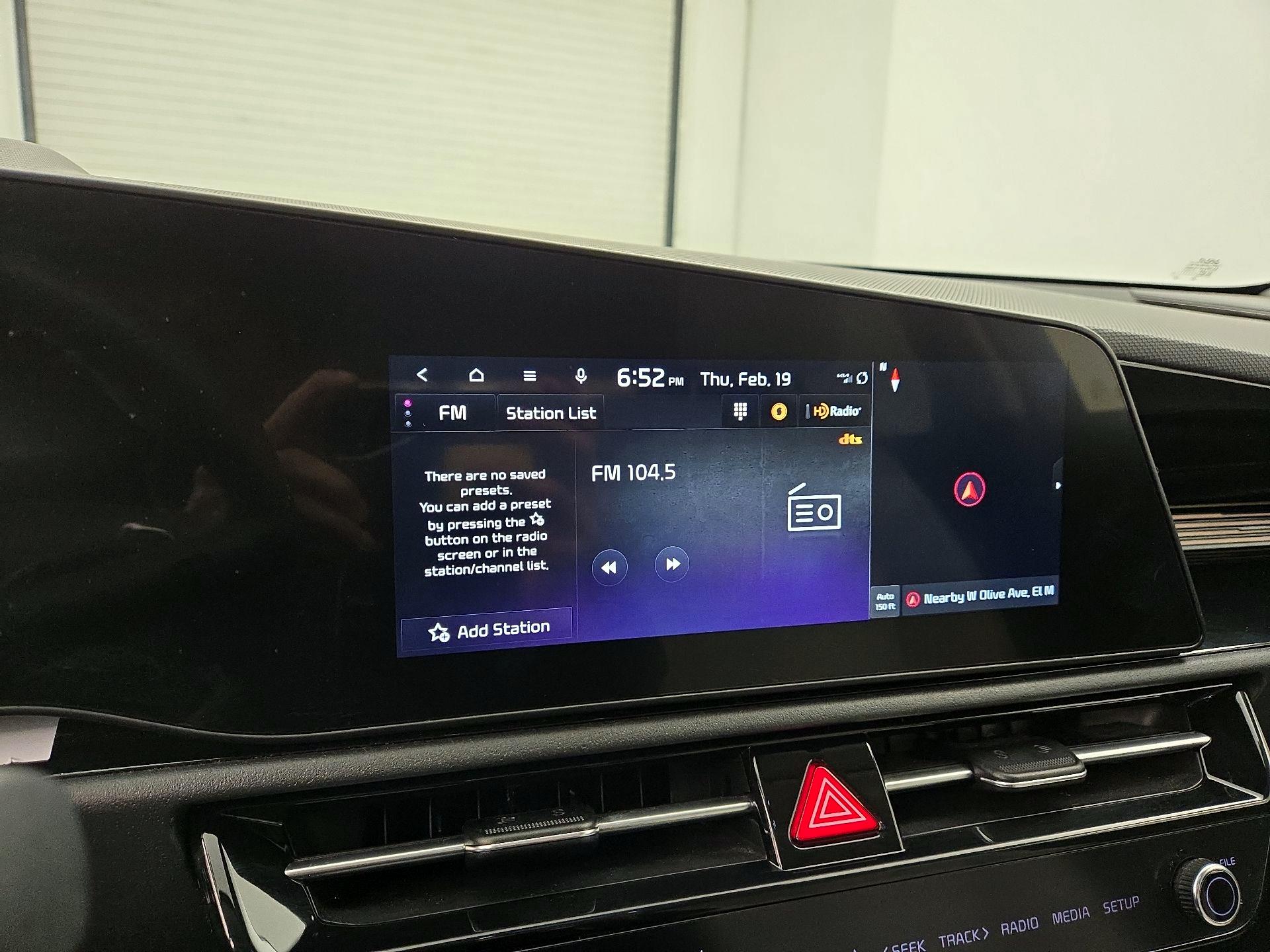 Thumbnail: 2023 Kia Niro - 16