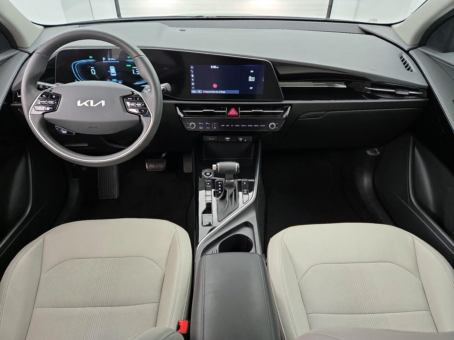 Thumbnail: 2023 Kia Niro - 9