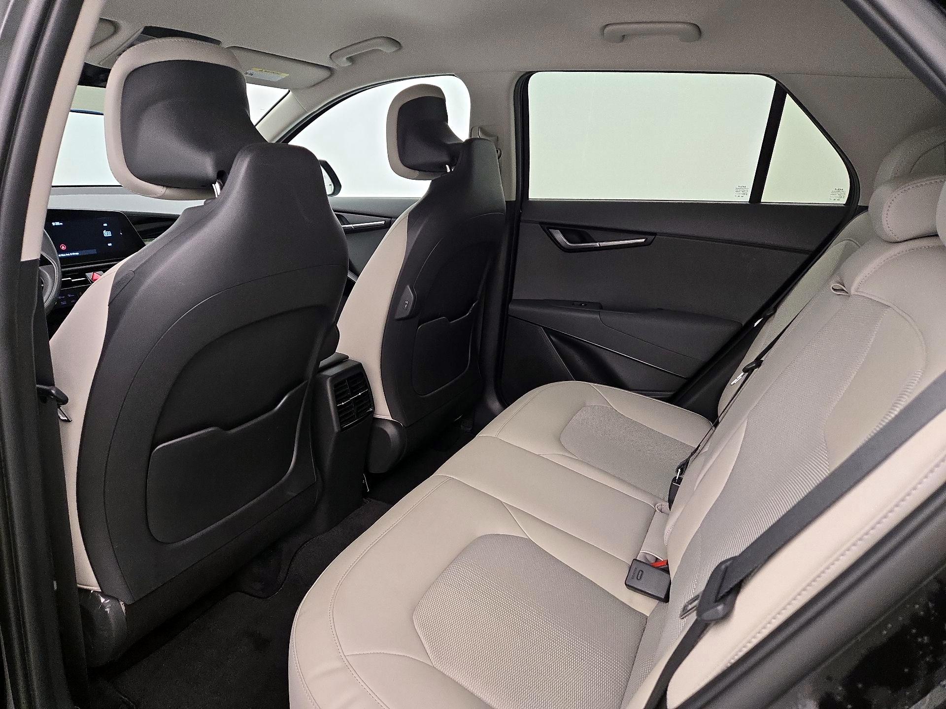 Thumbnail: 2023 Kia Niro - 20