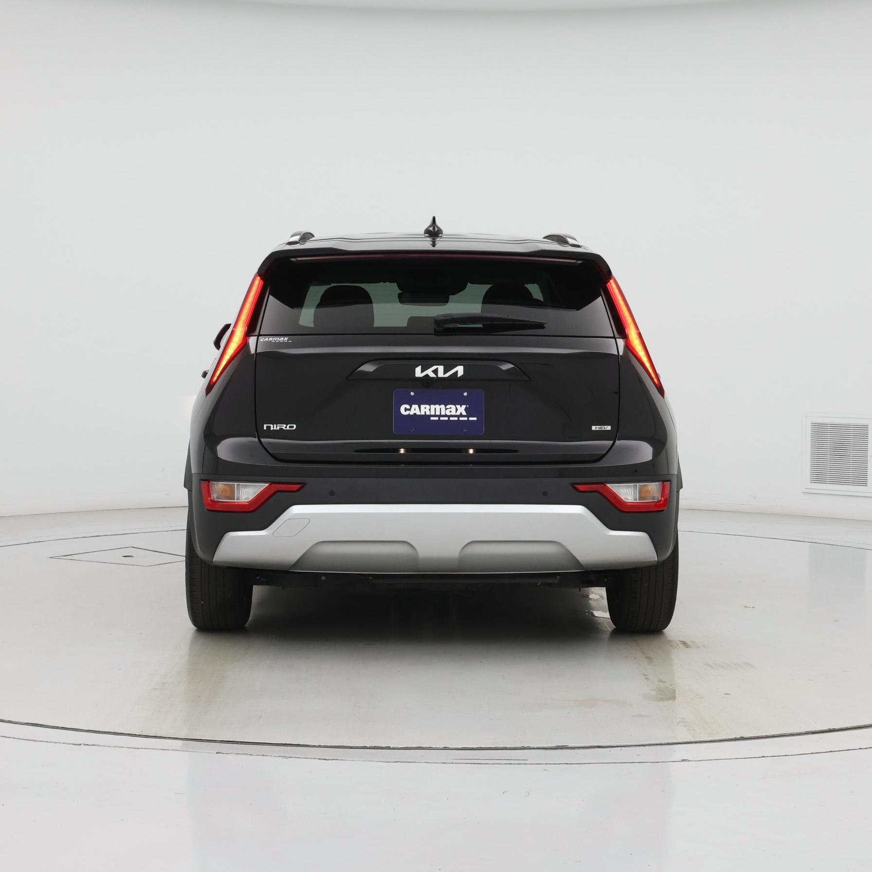 Thumbnail: 2023 Kia Niro - 6