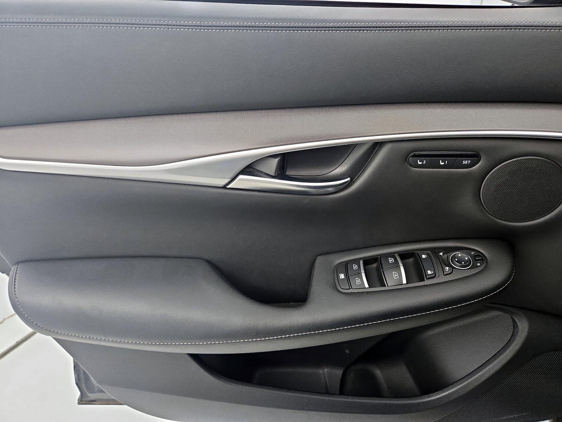 Thumbnail: 2023 INFINITI QX50 - 12