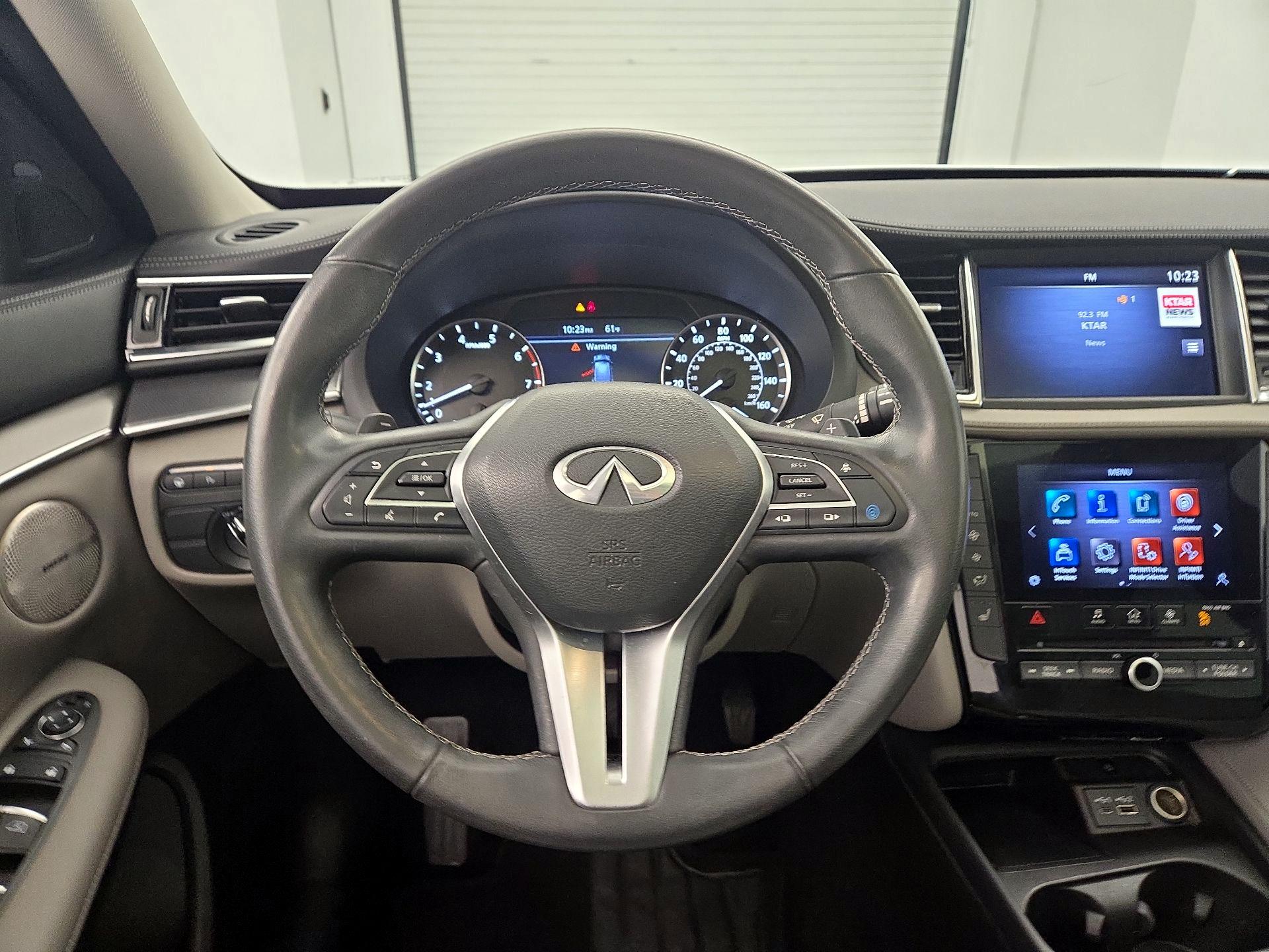 Thumbnail: 2023 INFINITI QX50 - 10