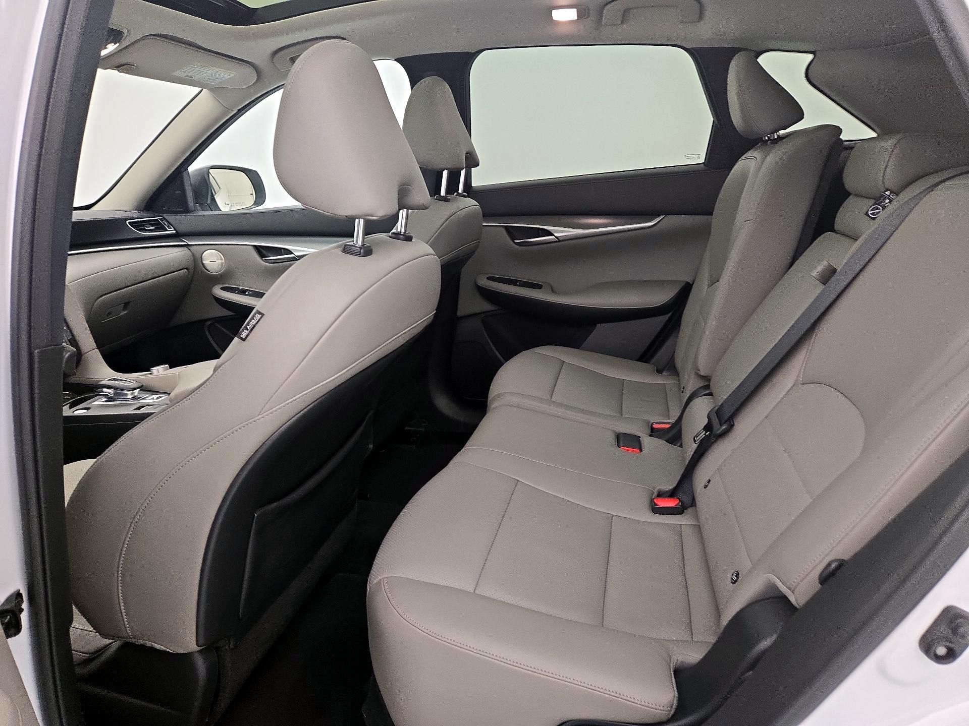 Thumbnail: 2023 INFINITI QX50 - 20