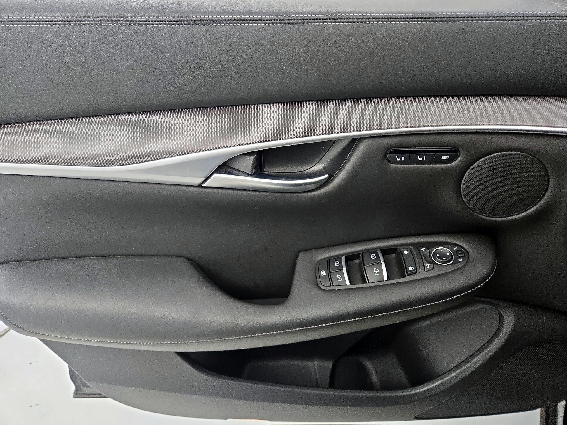 Thumbnail: 2023 INFINITI QX50 - 12