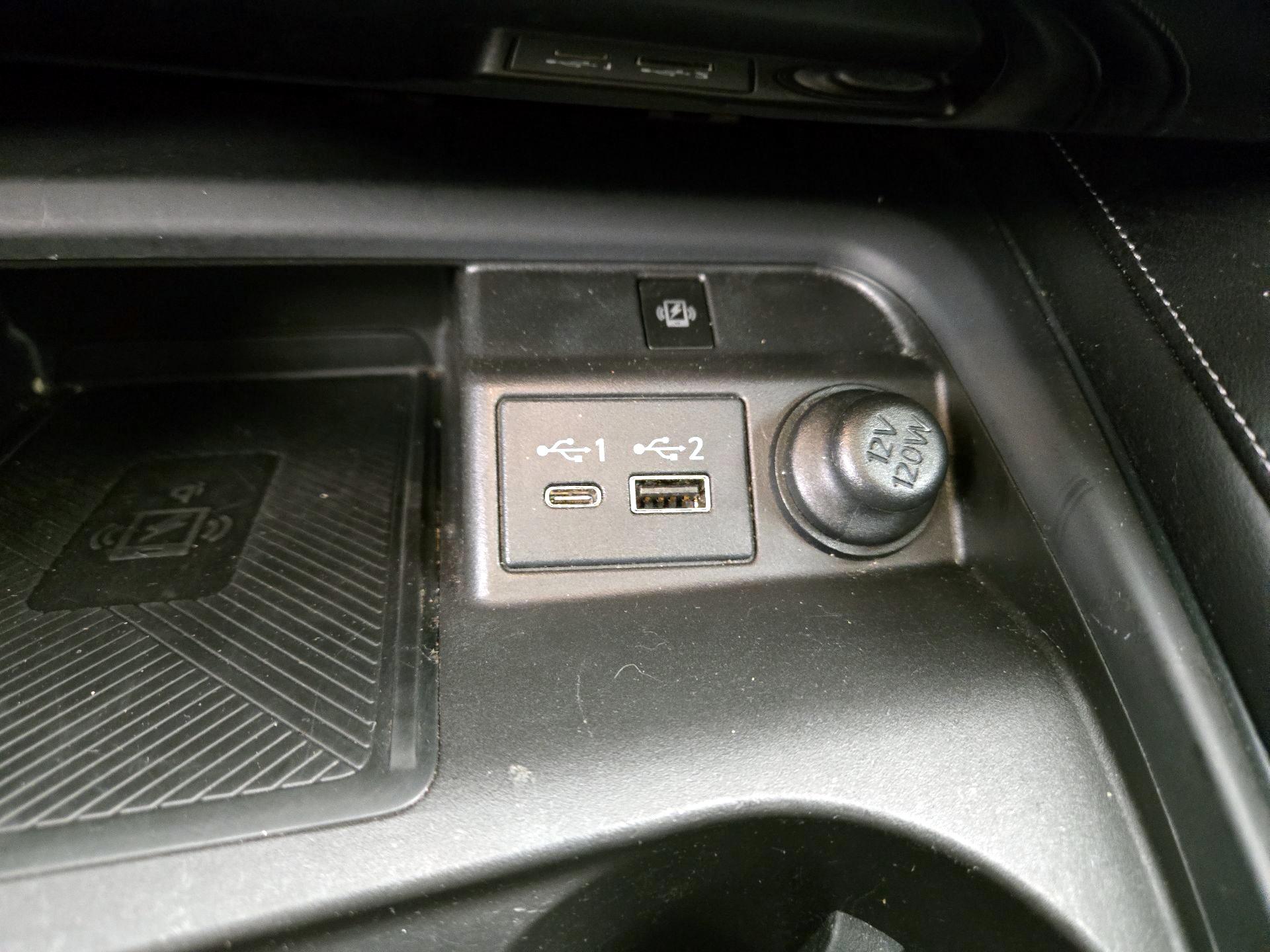 Thumbnail: 2023 INFINITI QX50 - 18