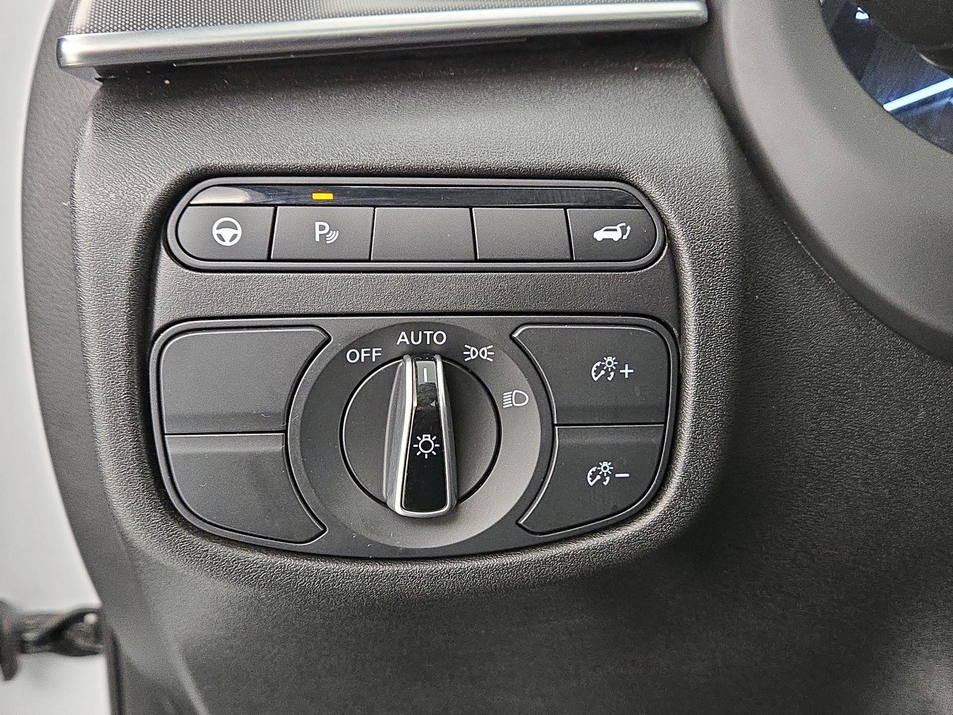 Thumbnail: 2023 INFINITI QX50 - 13