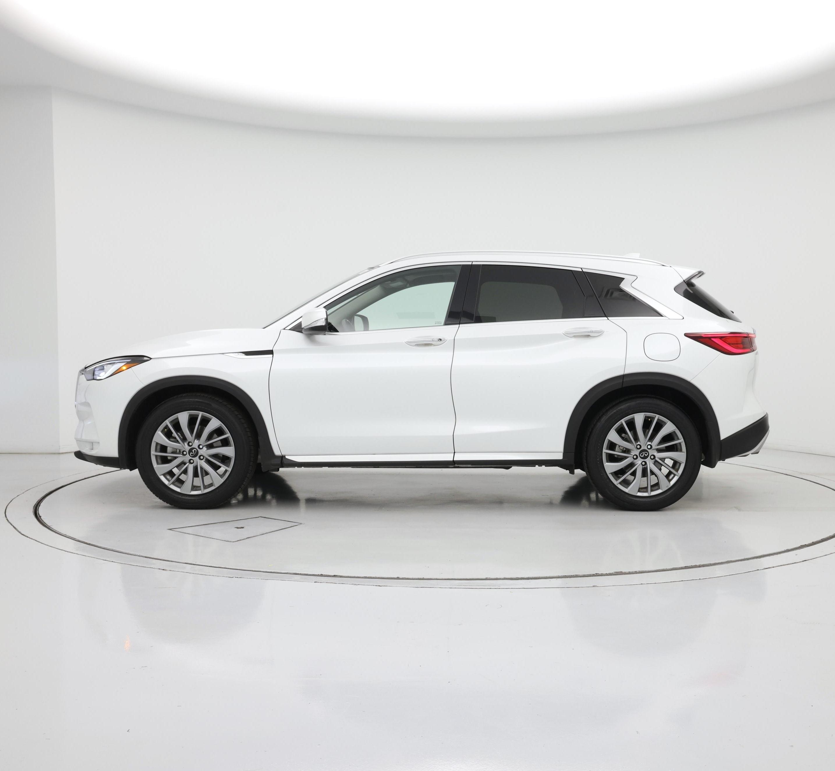 Thumbnail: 2023 INFINITI QX50 - 3