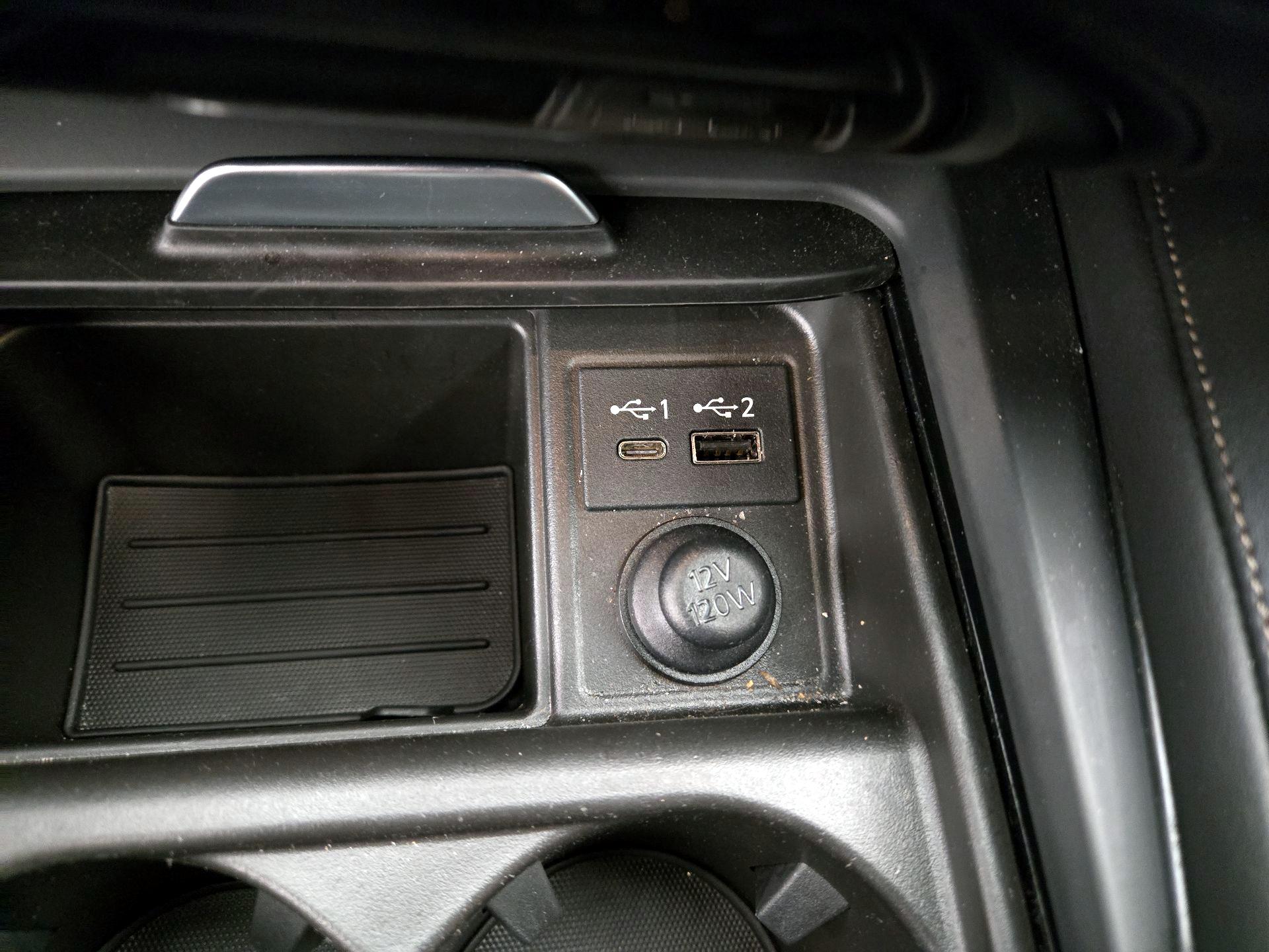 Thumbnail: 2022 INFINITI QX55 - 19