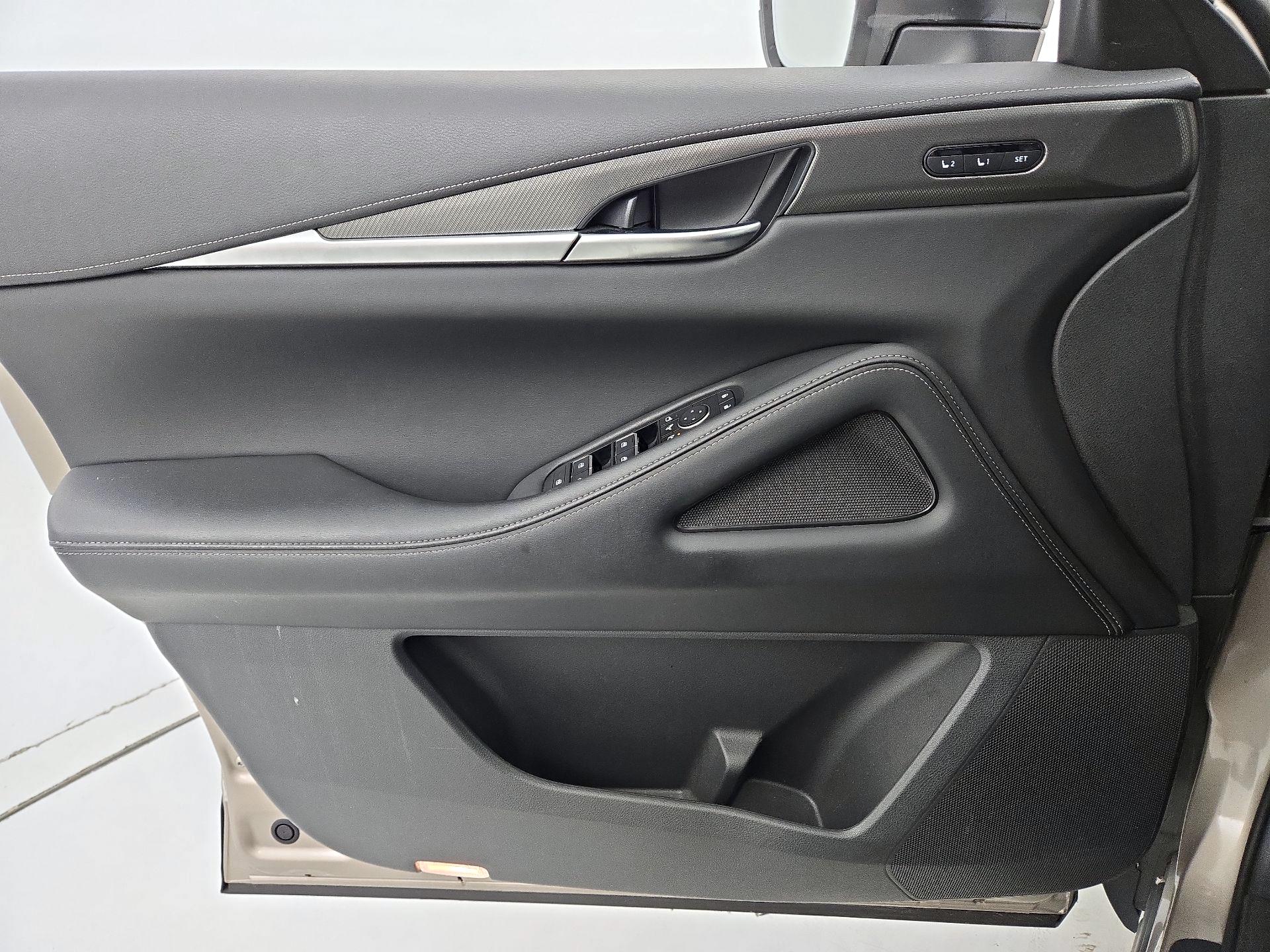 Thumbnail: 2023 INFINITI QX60 - 12