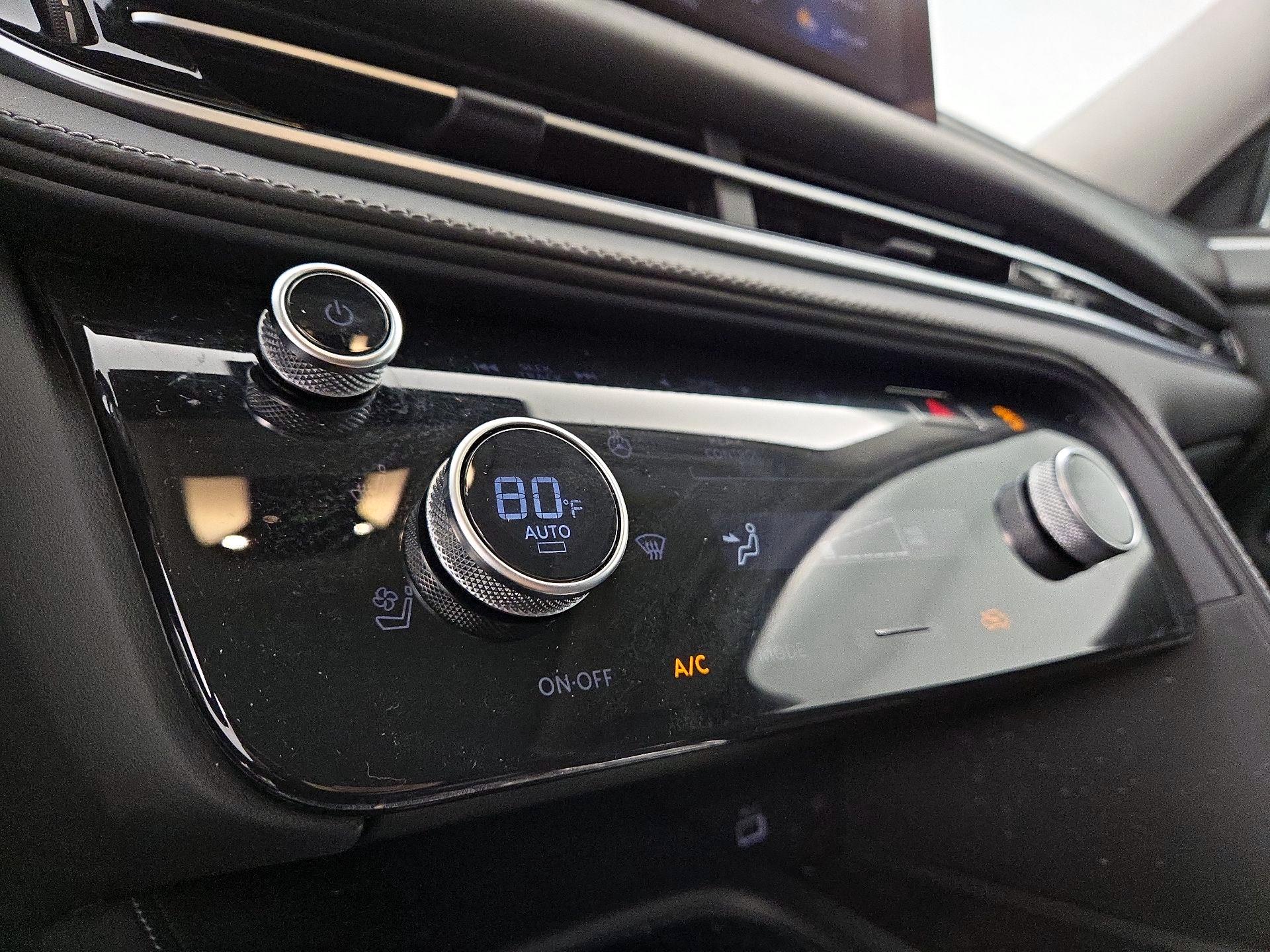 Thumbnail: 2023 INFINITI QX60 - 17