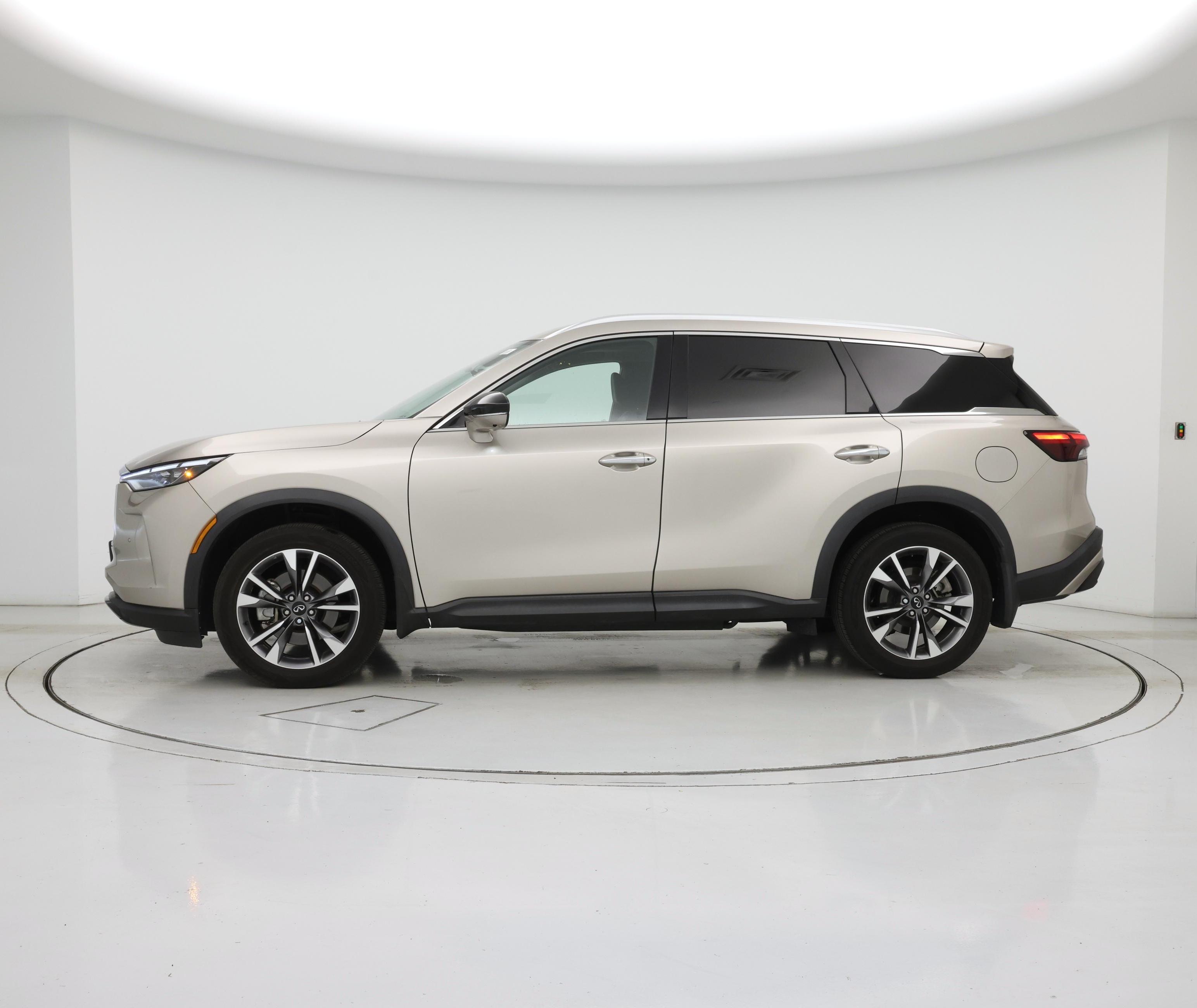 Thumbnail: 2023 INFINITI QX60 - 3