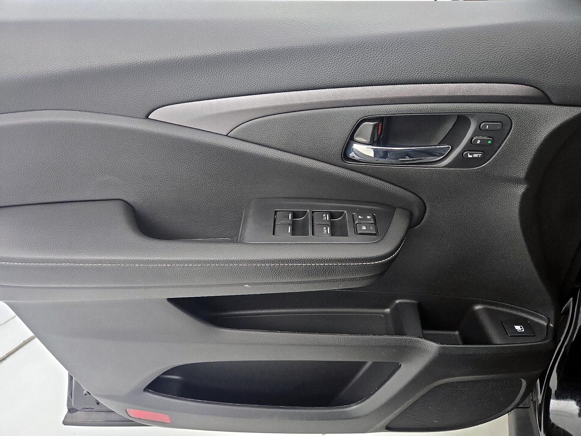 Thumbnail: 2025 Honda Ridgeline - 12