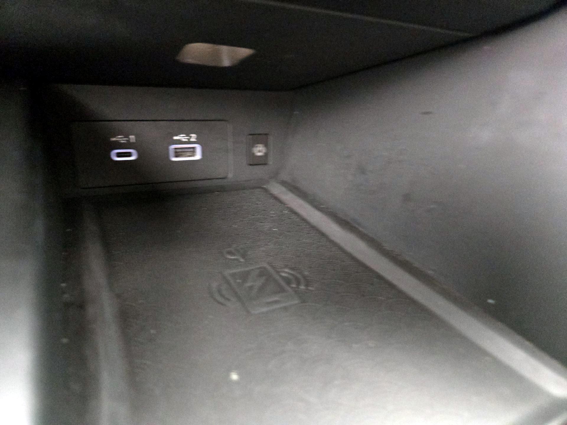 Thumbnail: 2023 INFINITI QX60 - 18