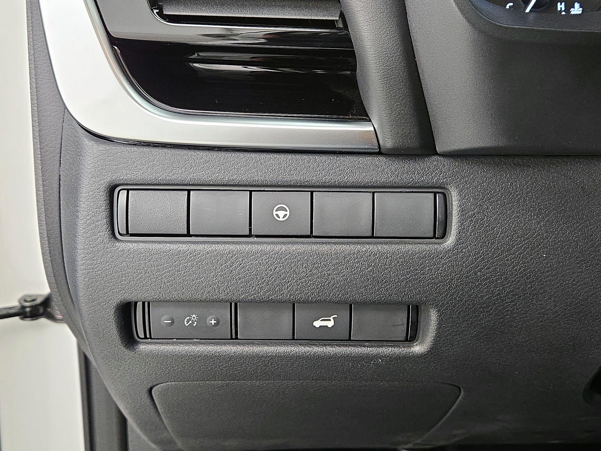 Thumbnail: 2023 Nissan Rogue - 13