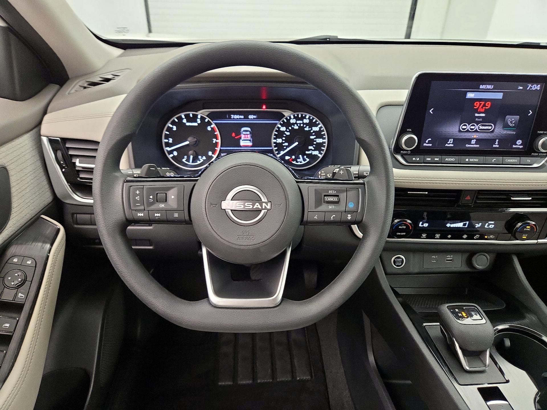 Thumbnail: 2023 Nissan Rogue - 10