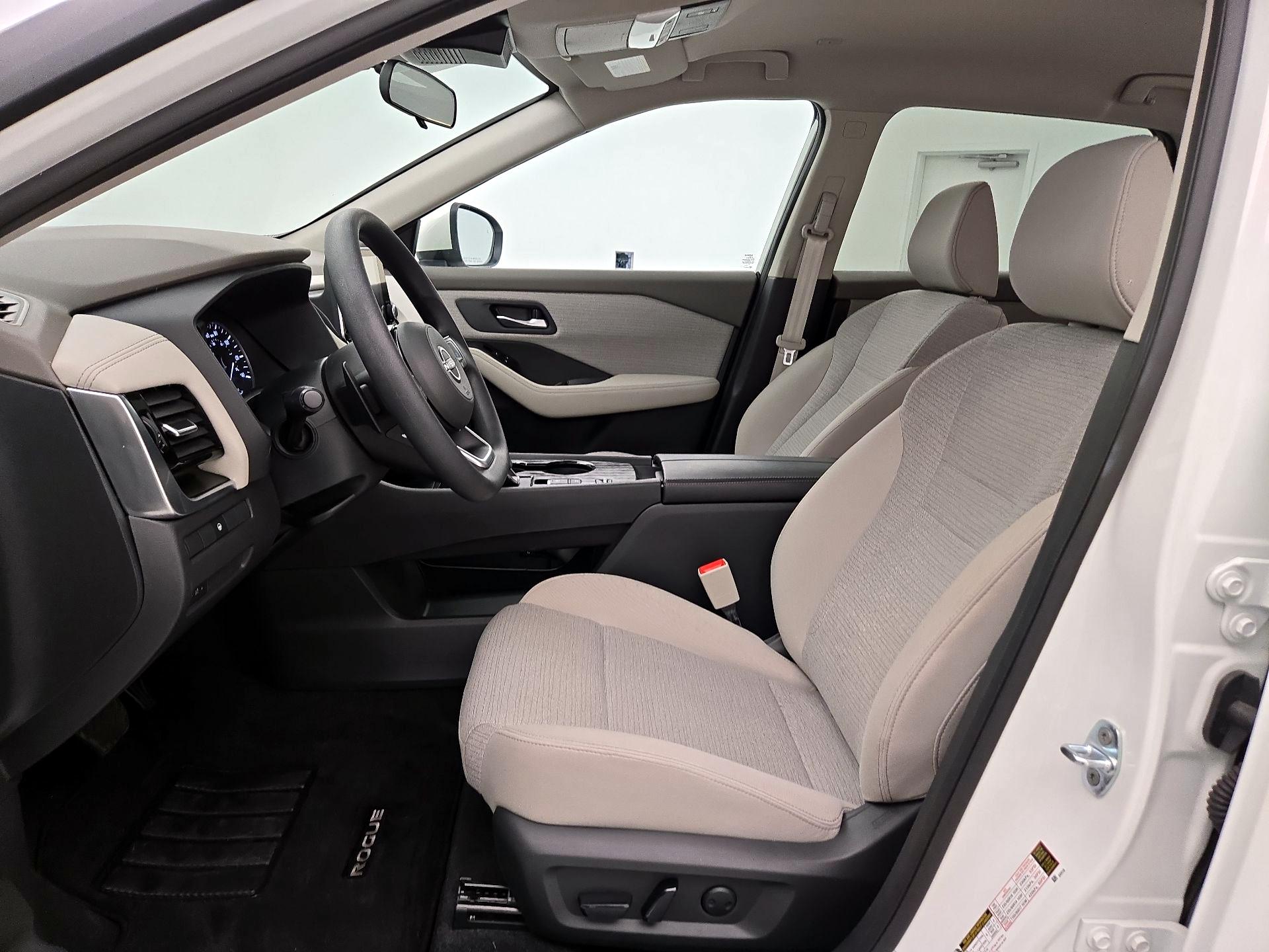 Thumbnail: 2023 Nissan Rogue - 11