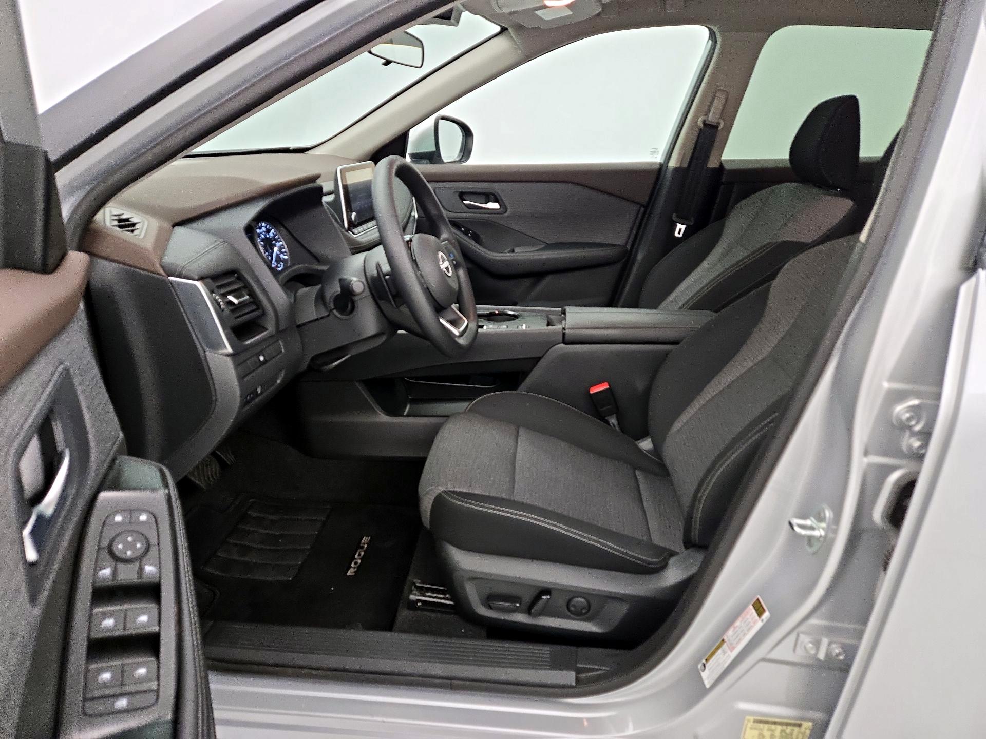 Thumbnail: 2023 Nissan Rogue - 11