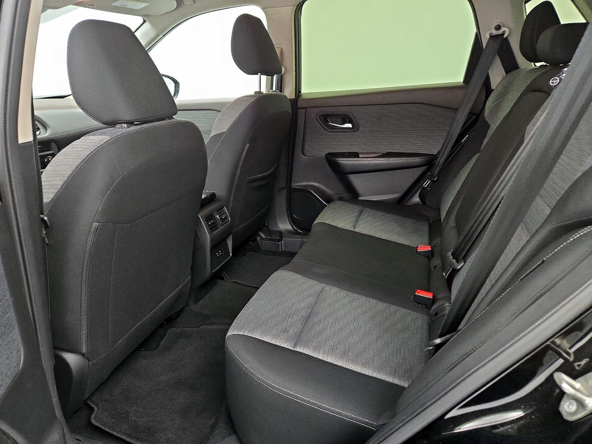 Thumbnail: 2023 Nissan Rogue - 19