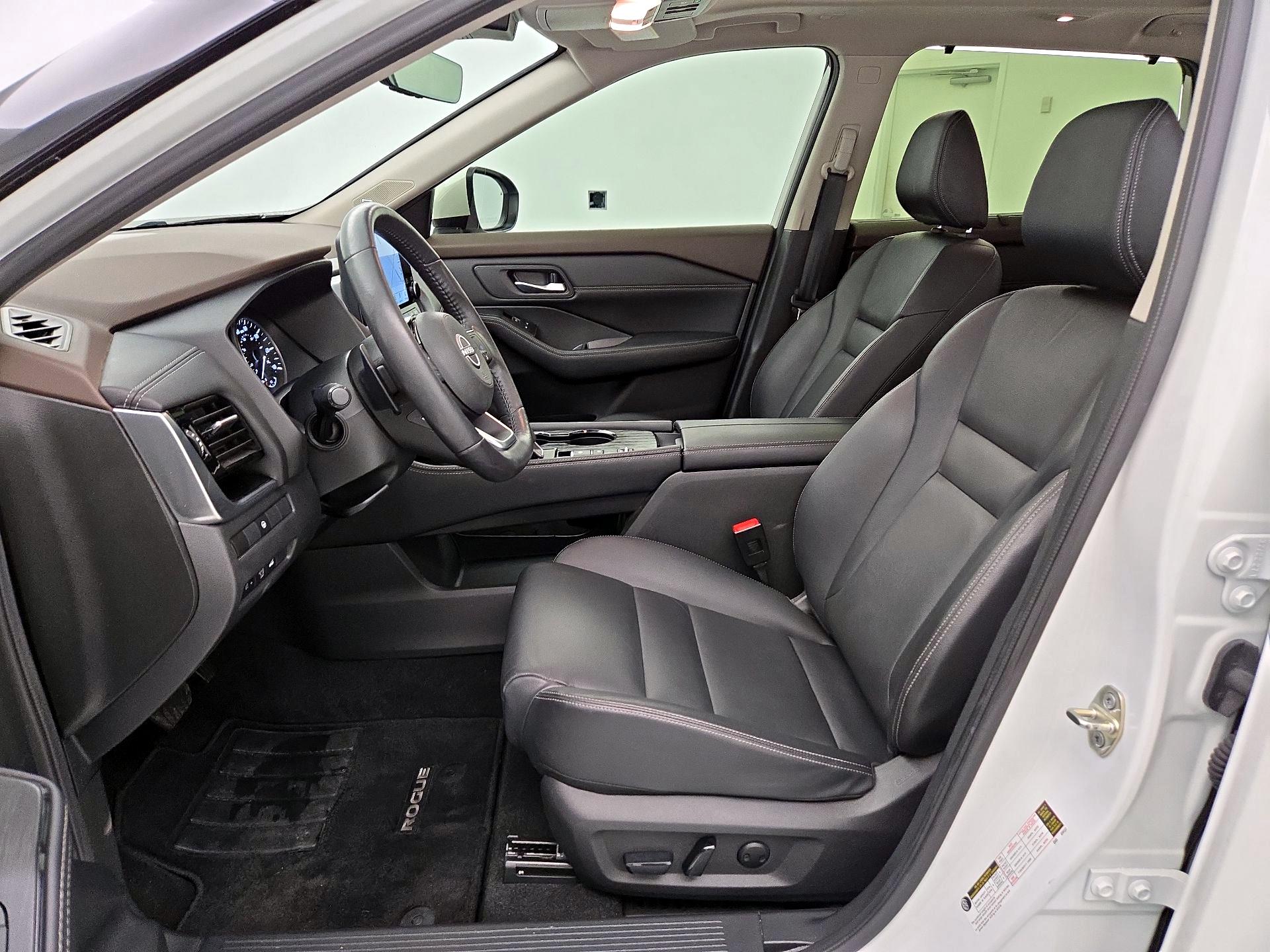 Thumbnail: 2023 Nissan Rogue - 11