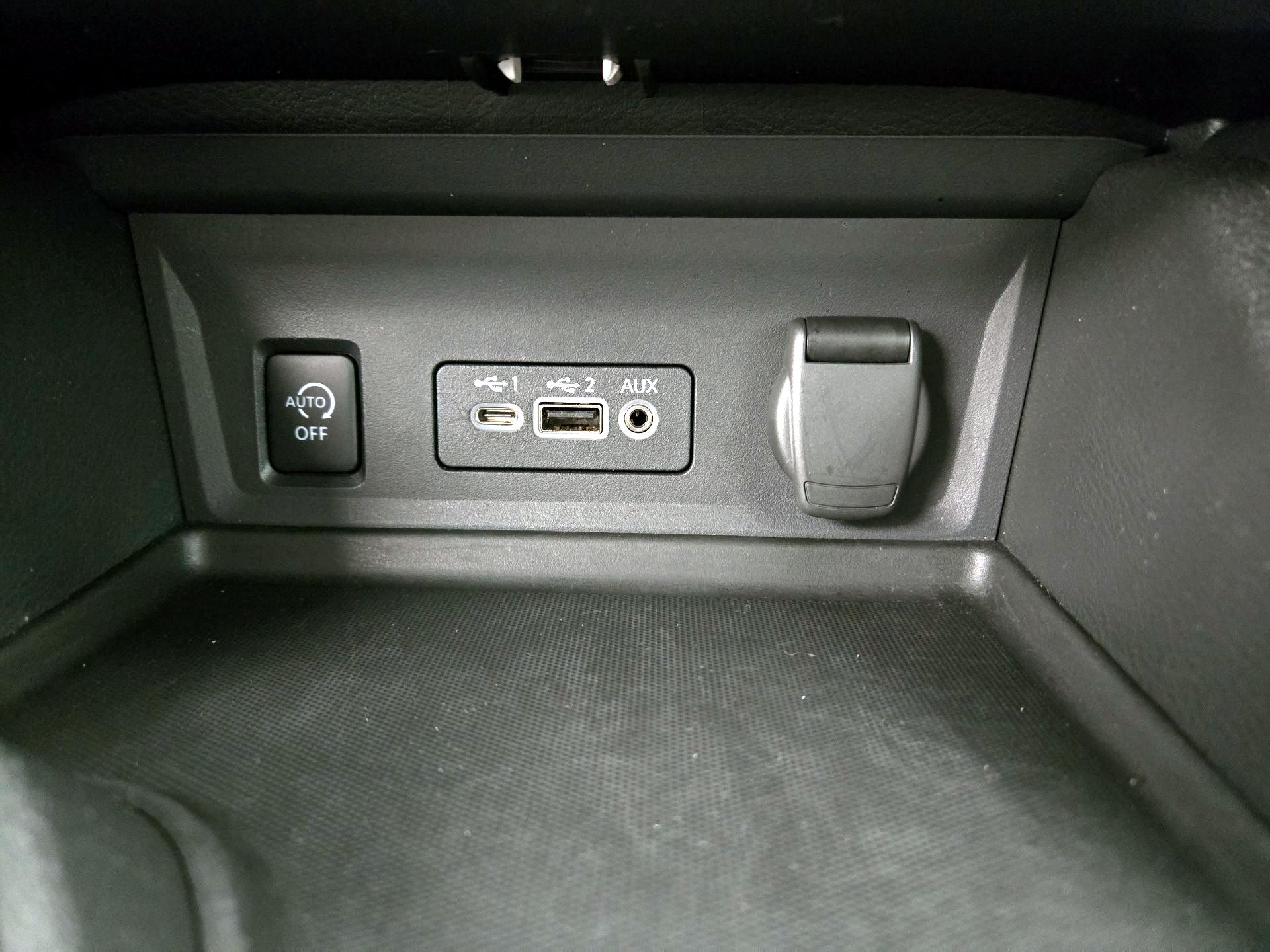 Thumbnail: 2024 Nissan Sentra - 18