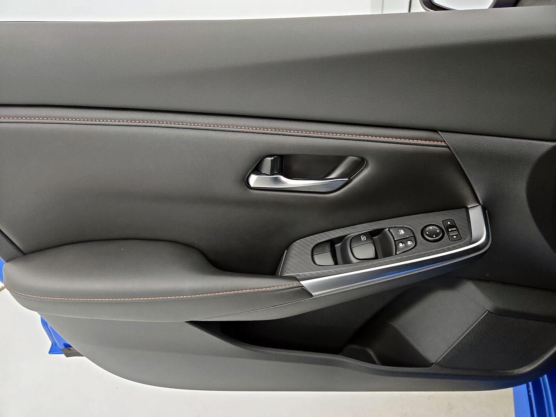 Thumbnail: 2021 Nissan Sentra - 12