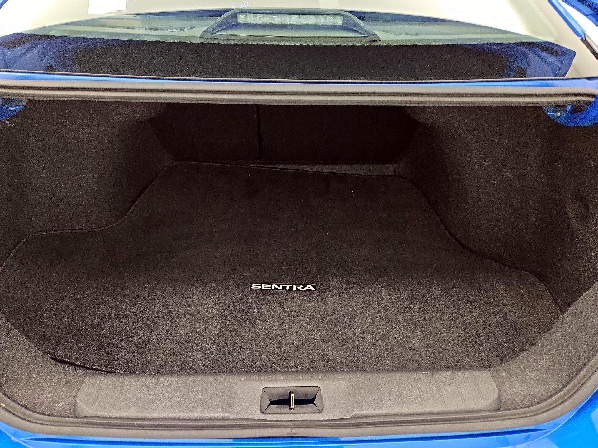 Thumbnail: 2021 Nissan Sentra - 20