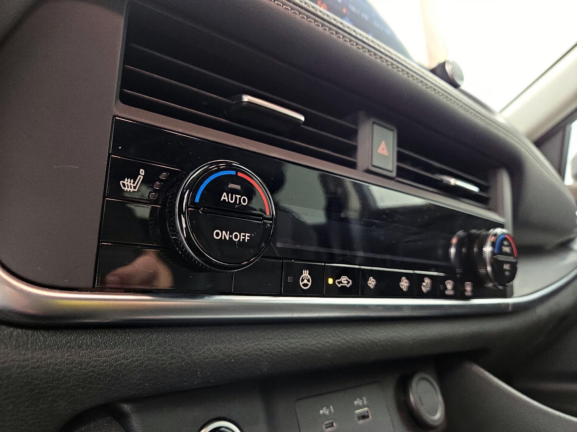 Thumbnail: 2023 Nissan Rogue - 16