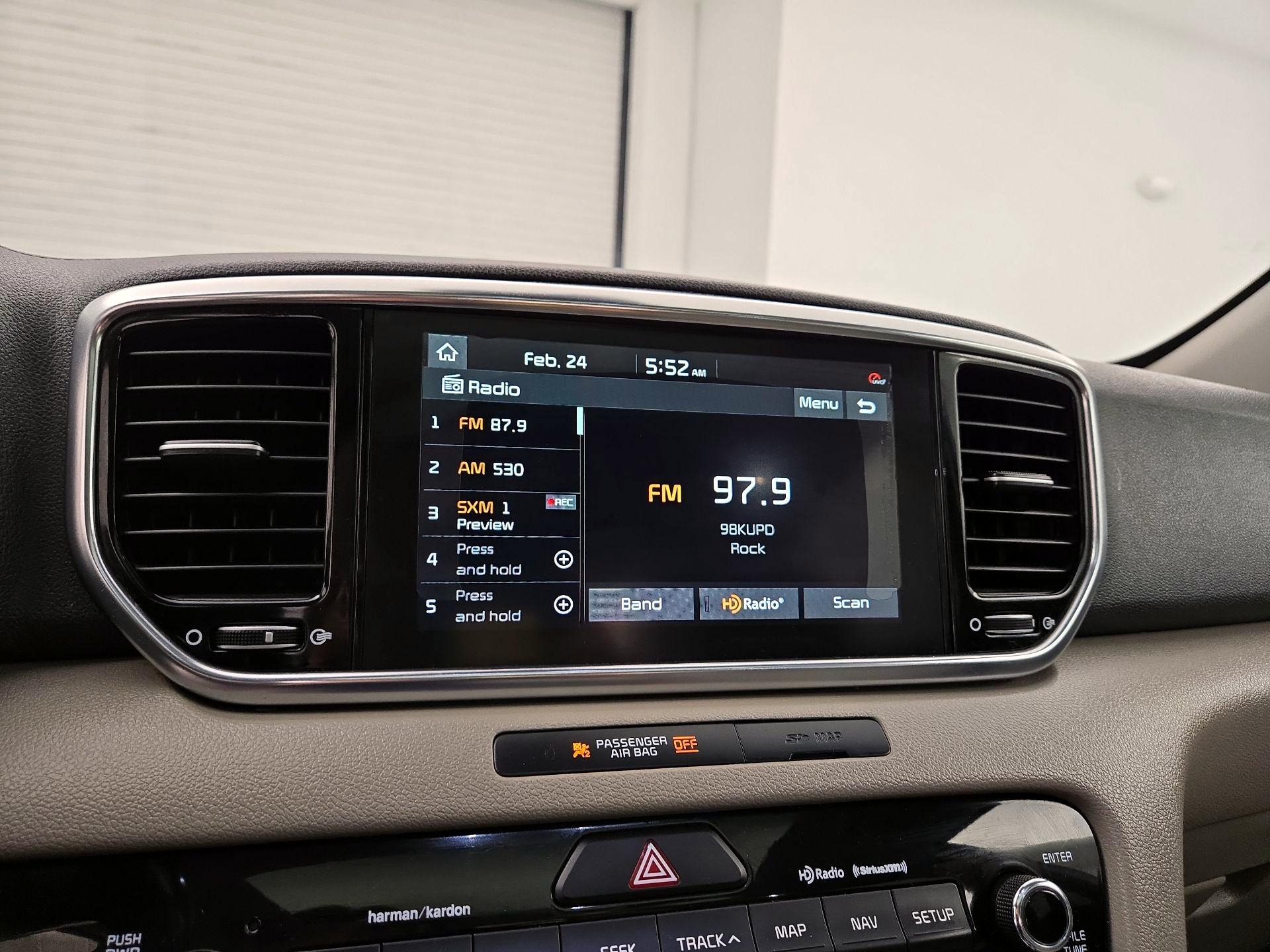 Thumbnail: 2021 Kia Sportage - 16