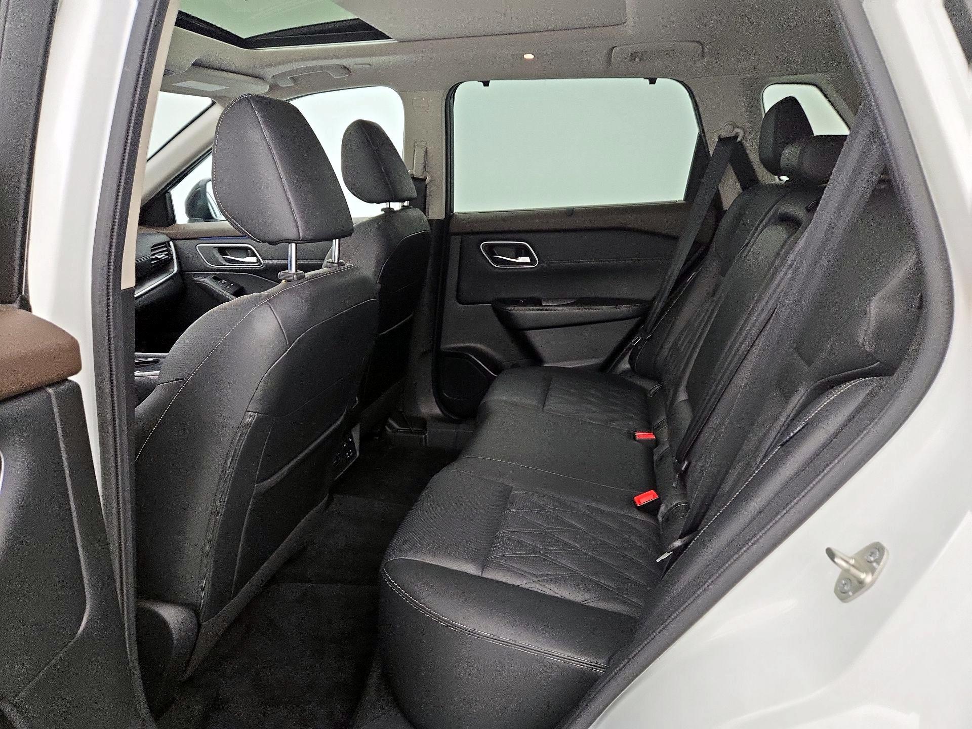 Thumbnail: 2023 Nissan Rogue - 20