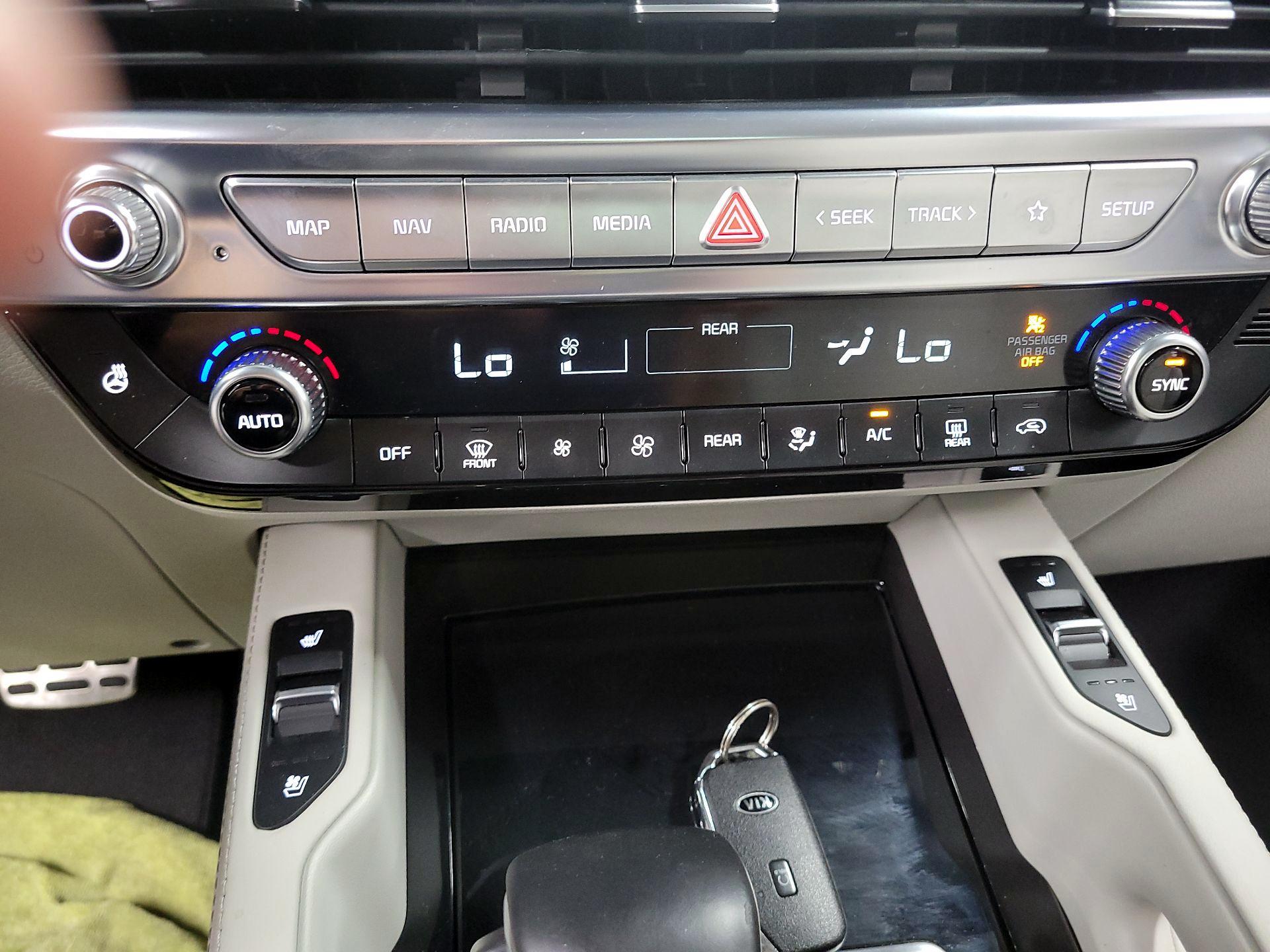 Thumbnail: 2021 Kia Telluride - 15