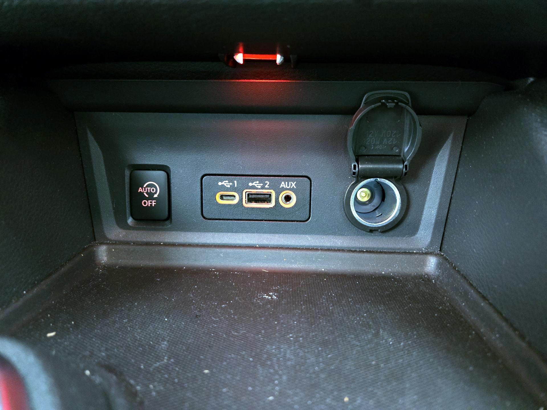 Thumbnail: 2024 Nissan Sentra - 18