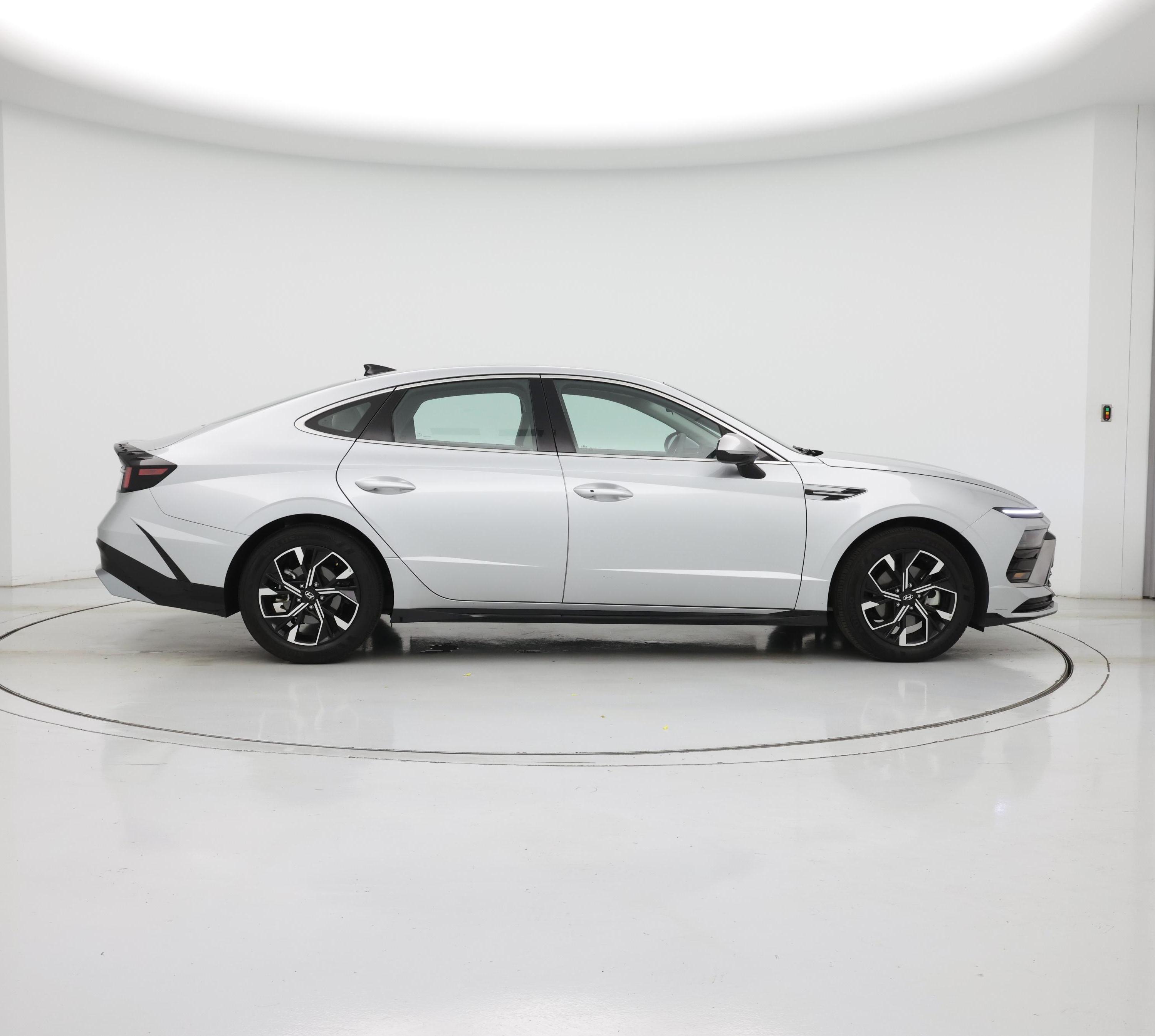 Thumbnail: 2025 Hyundai Sonata - 7