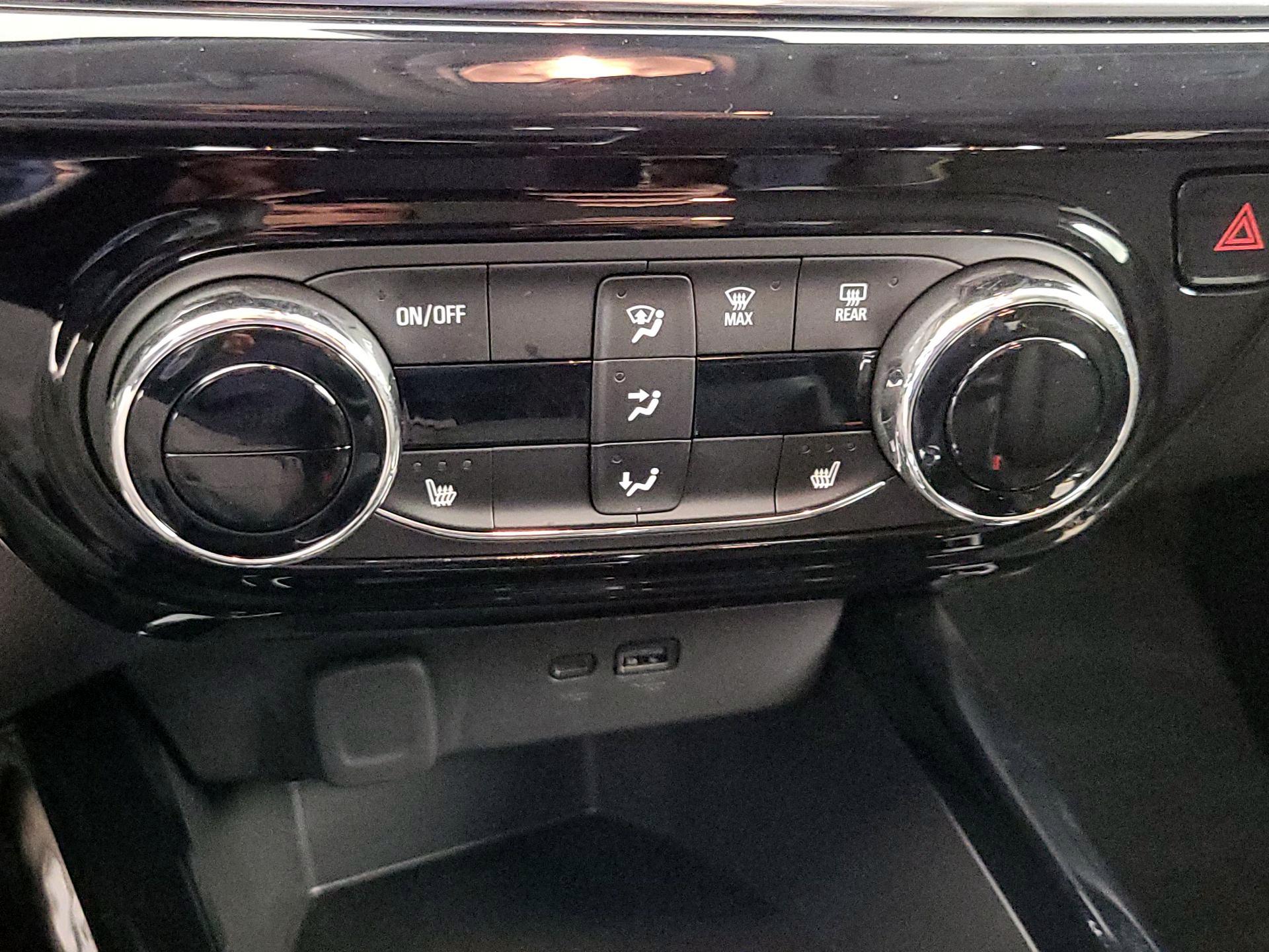 Thumbnail: 2025 Chevrolet Trax - 16