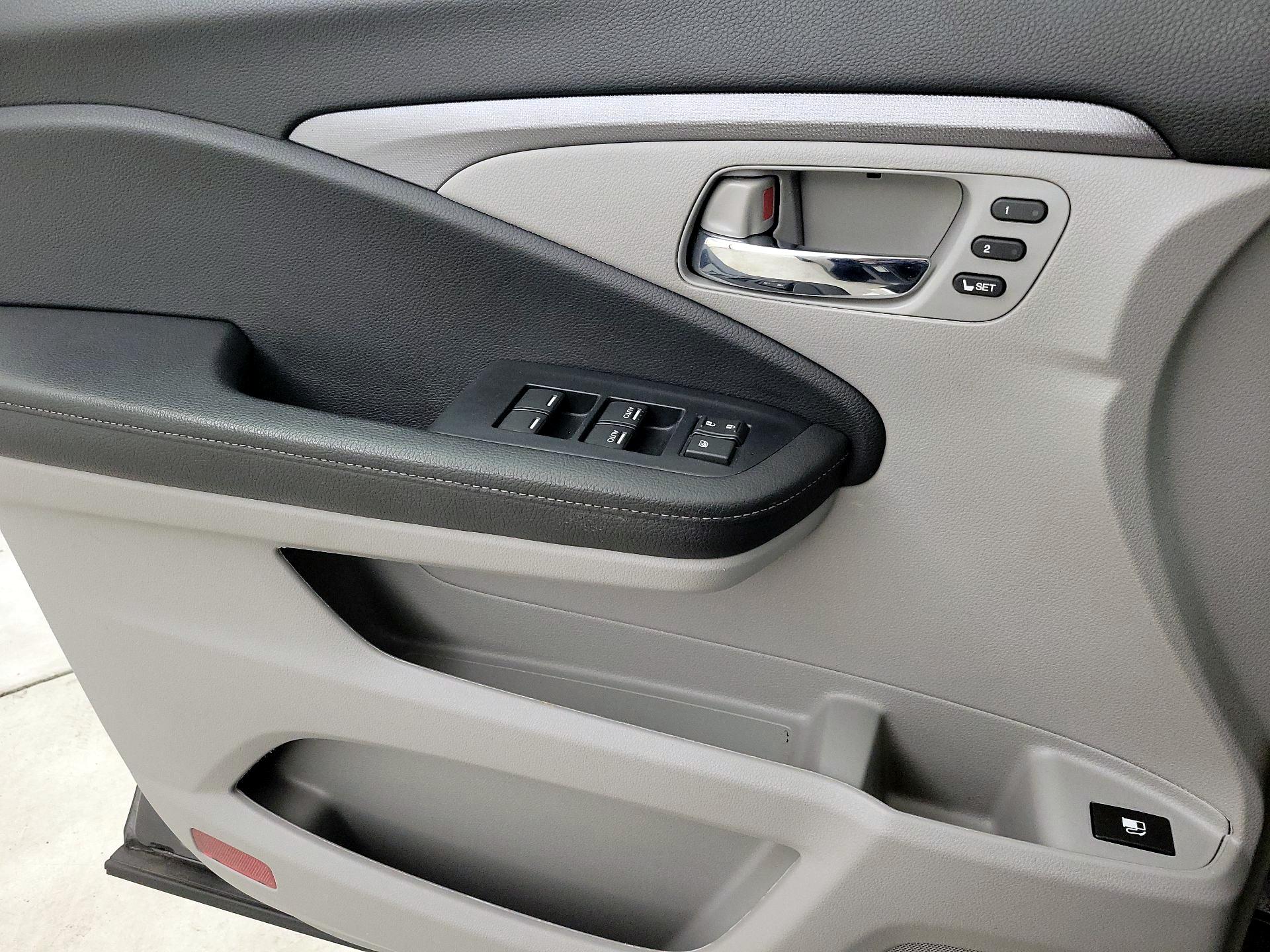 Thumbnail: 2023 Honda Ridgeline - 12