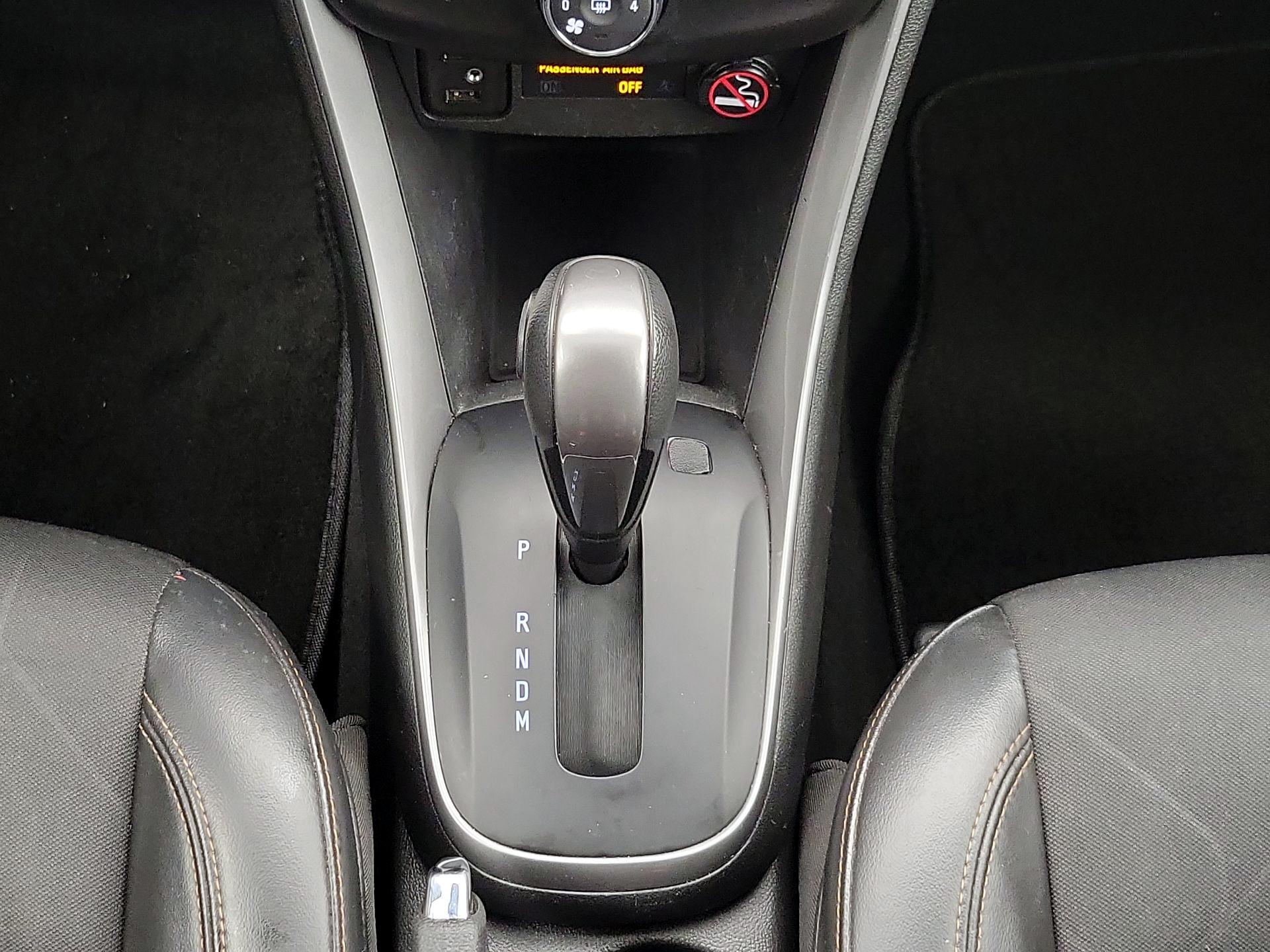 Thumbnail: 2021 Chevrolet Trax - 17