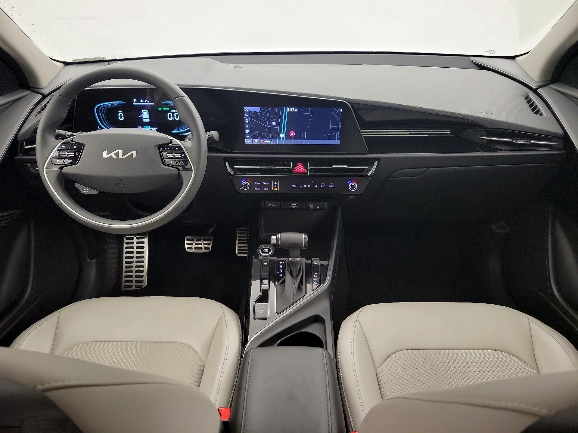 Thumbnail: 2023 Kia Niro - 9