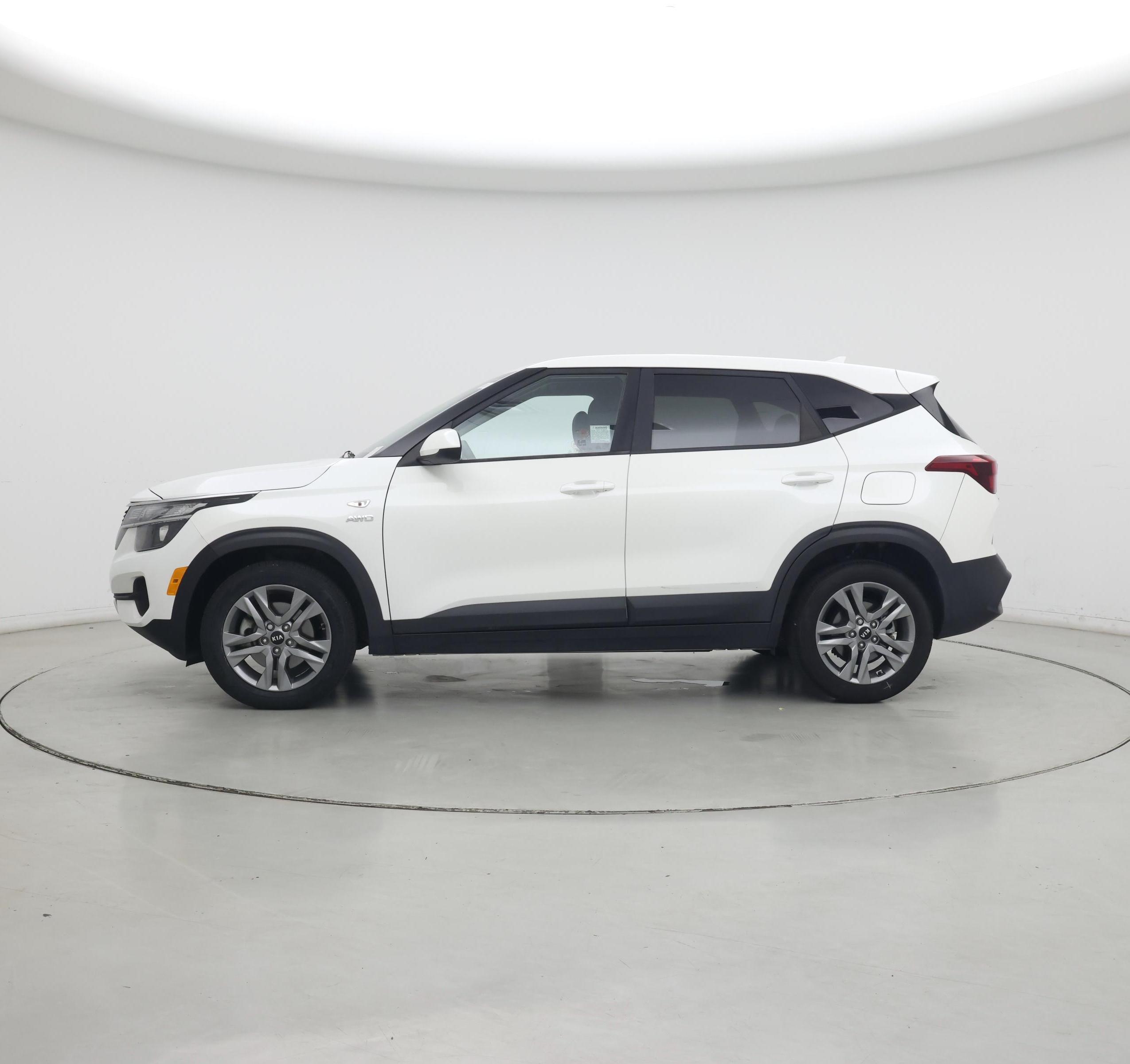 Thumbnail: 2021 Kia Seltos - 3