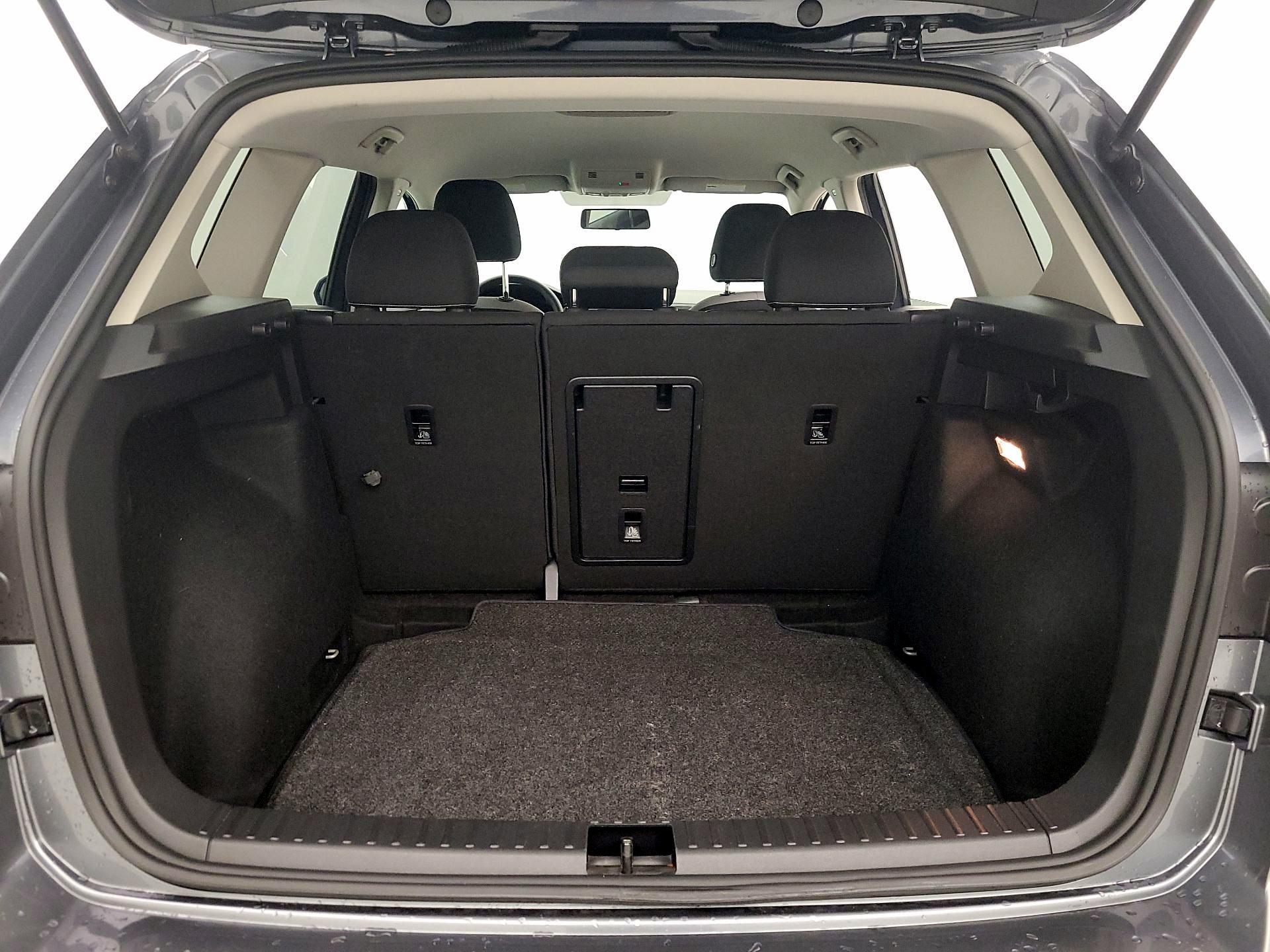 Thumbnail: 2022 Volkswagen Taos - 20