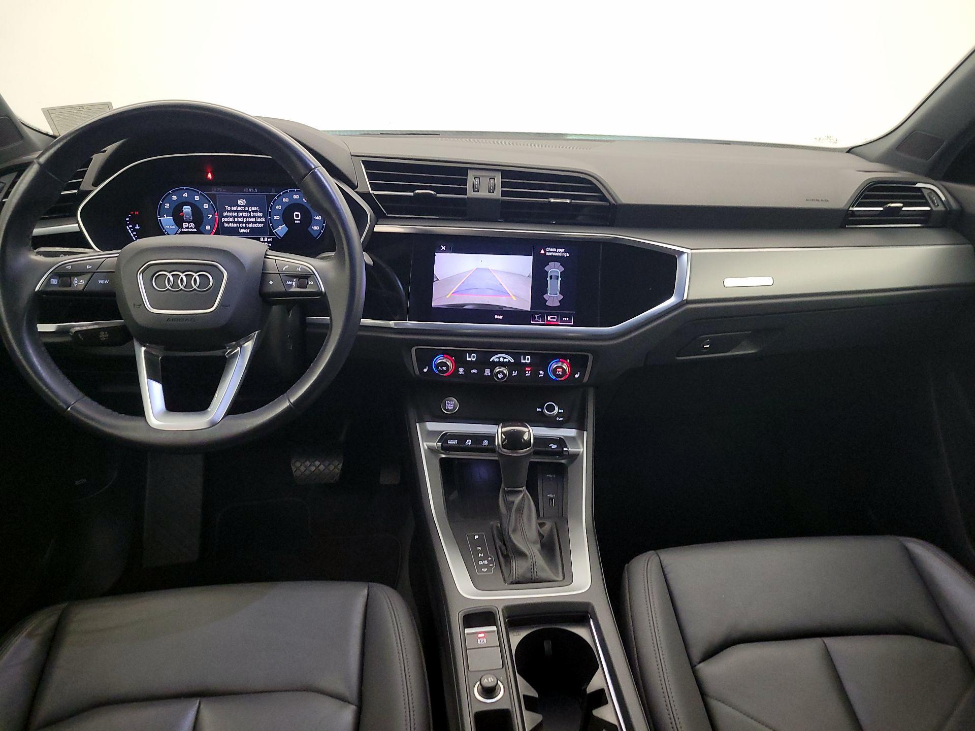 Thumbnail: 2020 Audi Q3 - 9