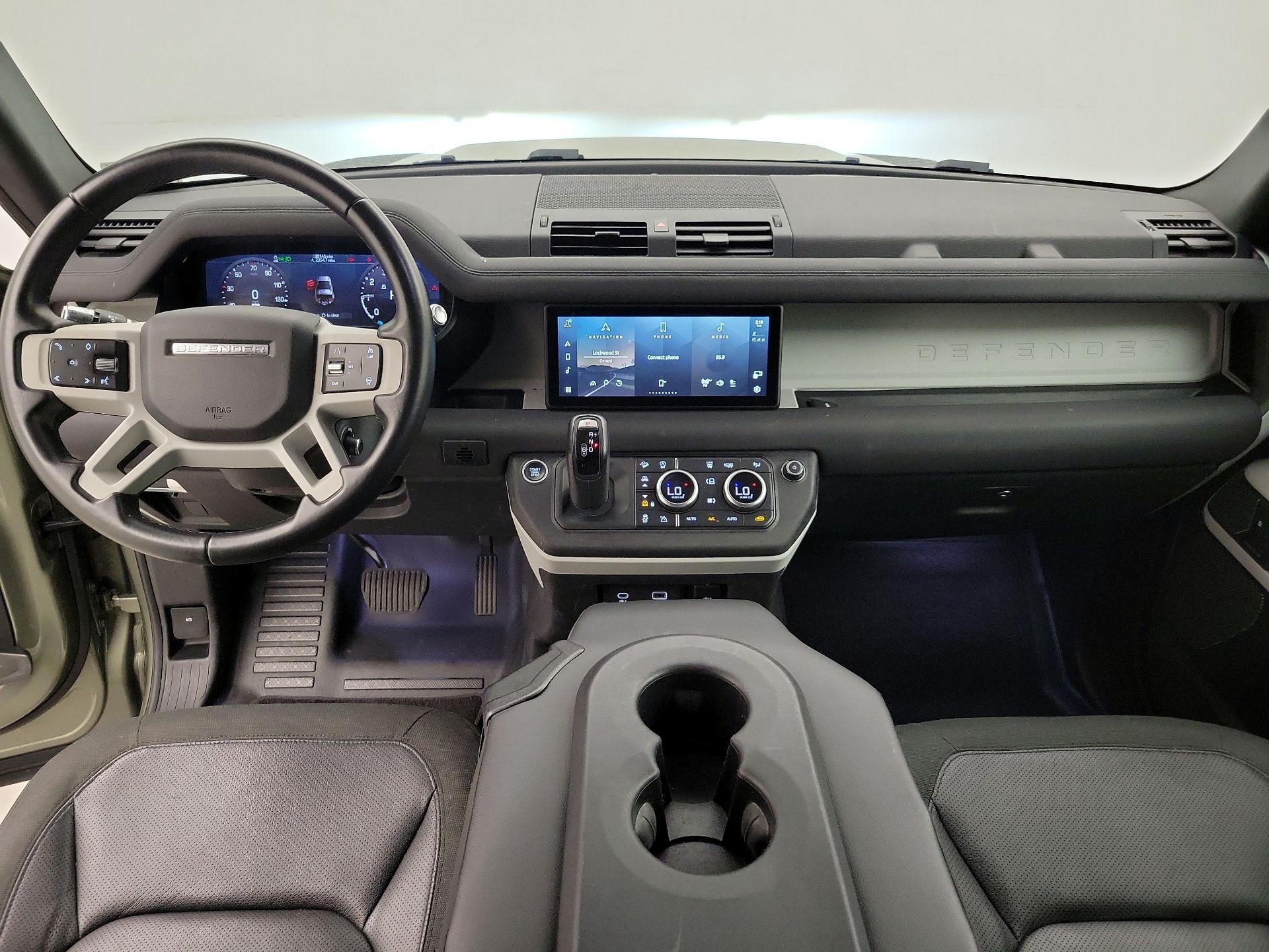 Thumbnail: 2021 Land Rover Defender - 9