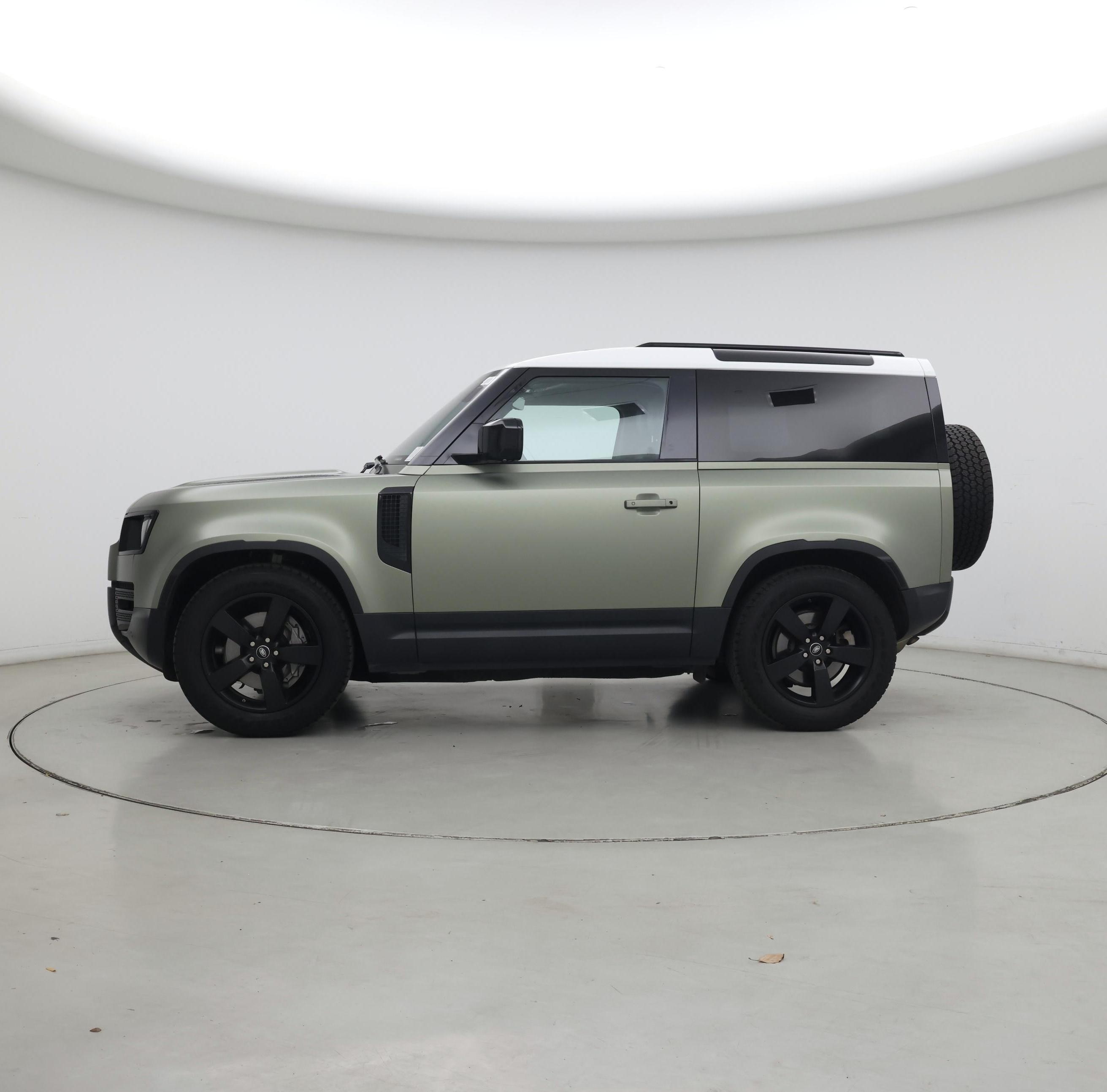 Thumbnail: 2021 Land Rover Defender - 3