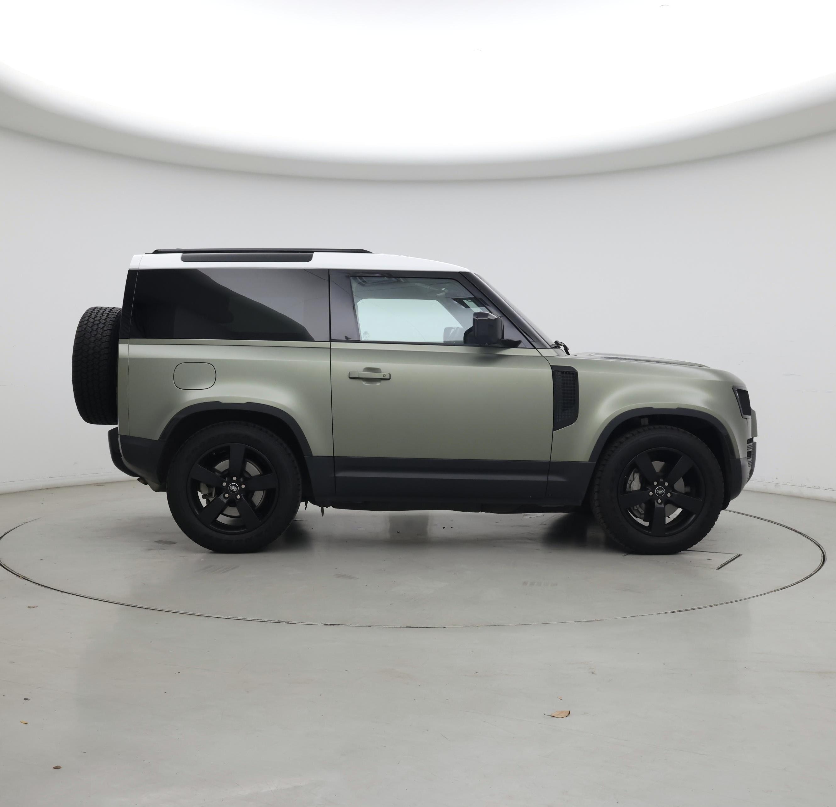 Thumbnail: 2021 Land Rover Defender - 7