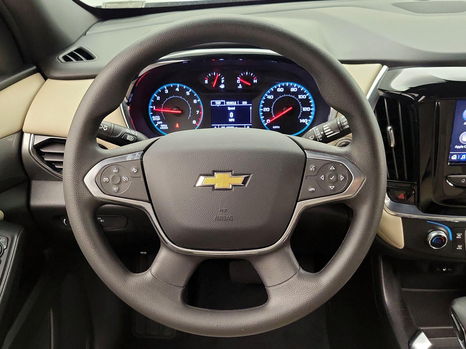 Thumbnail: 2023 Chevrolet Traverse - 10