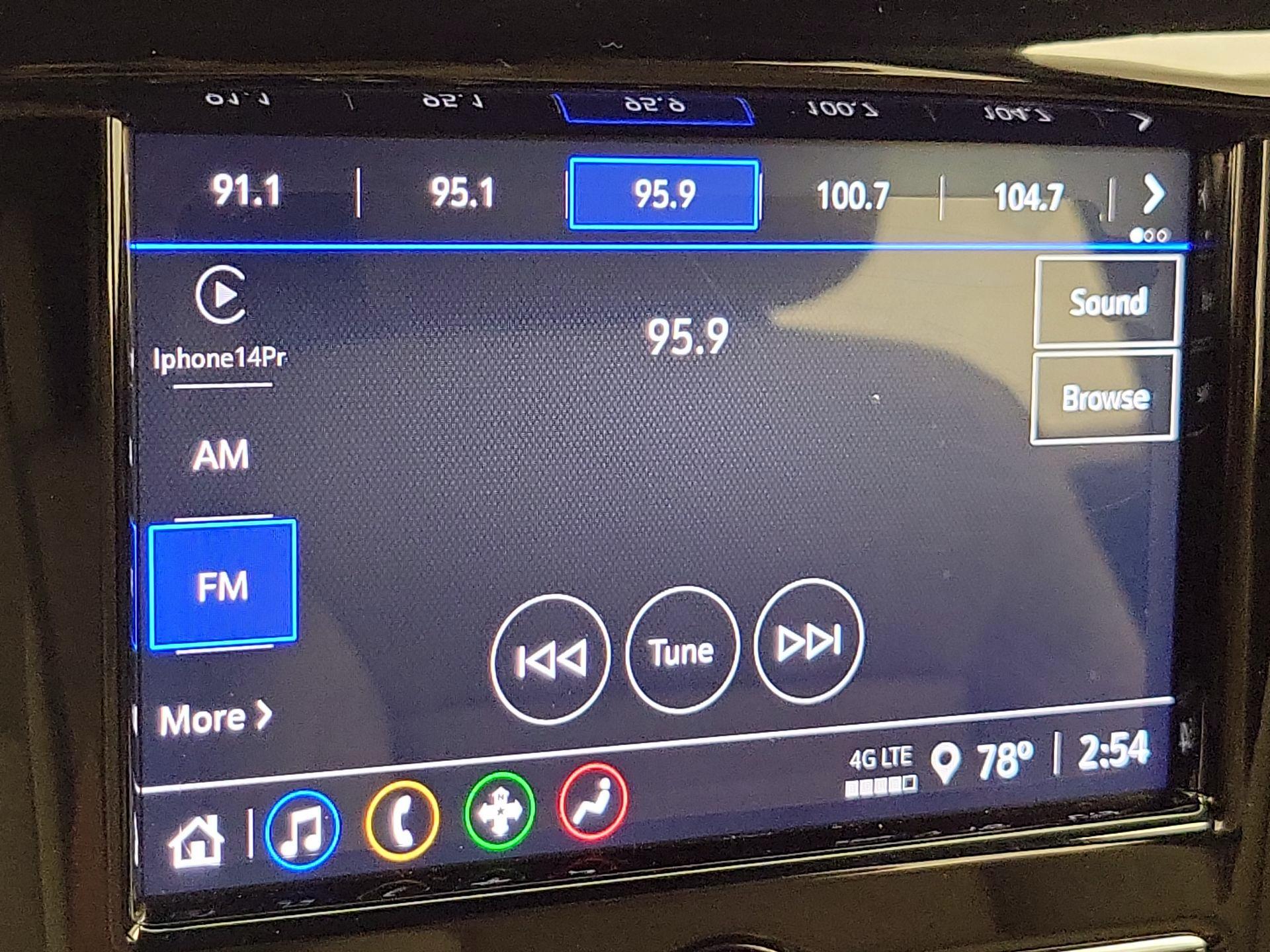 Thumbnail: 2023 Chevrolet Traverse - 15