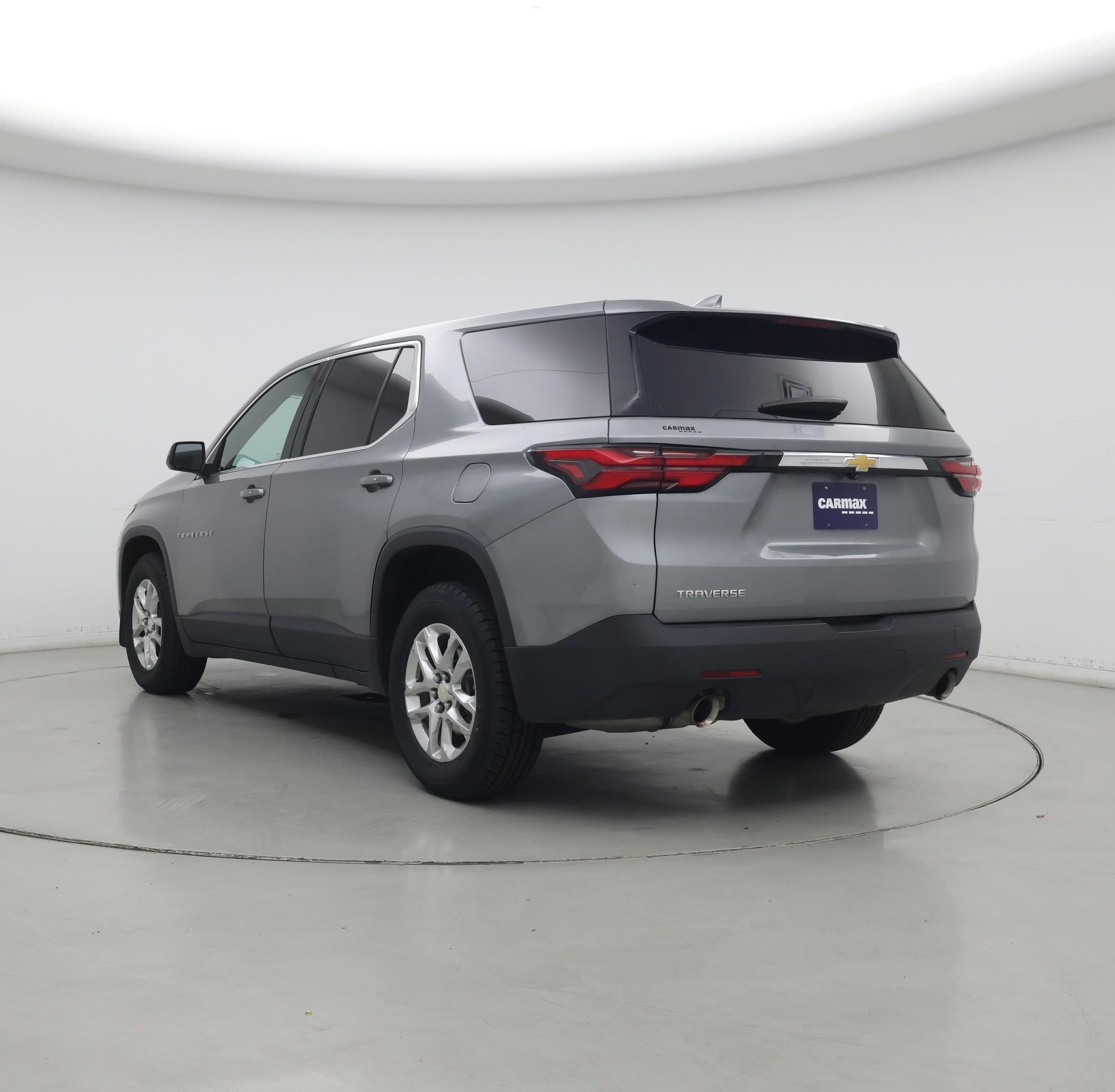 Thumbnail: 2023 Chevrolet Traverse - 2