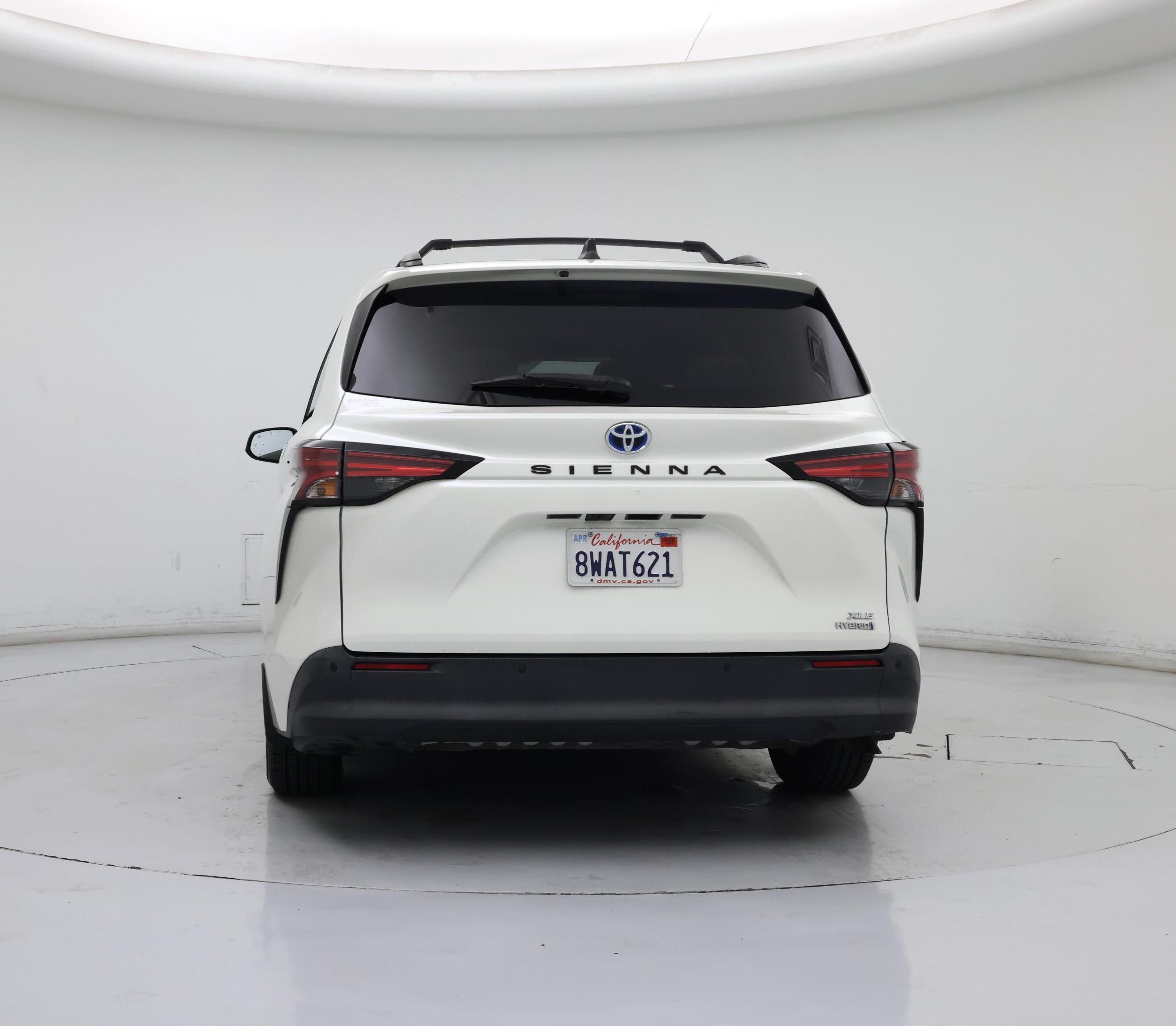 Thumbnail: 2021 Toyota Sienna - 6