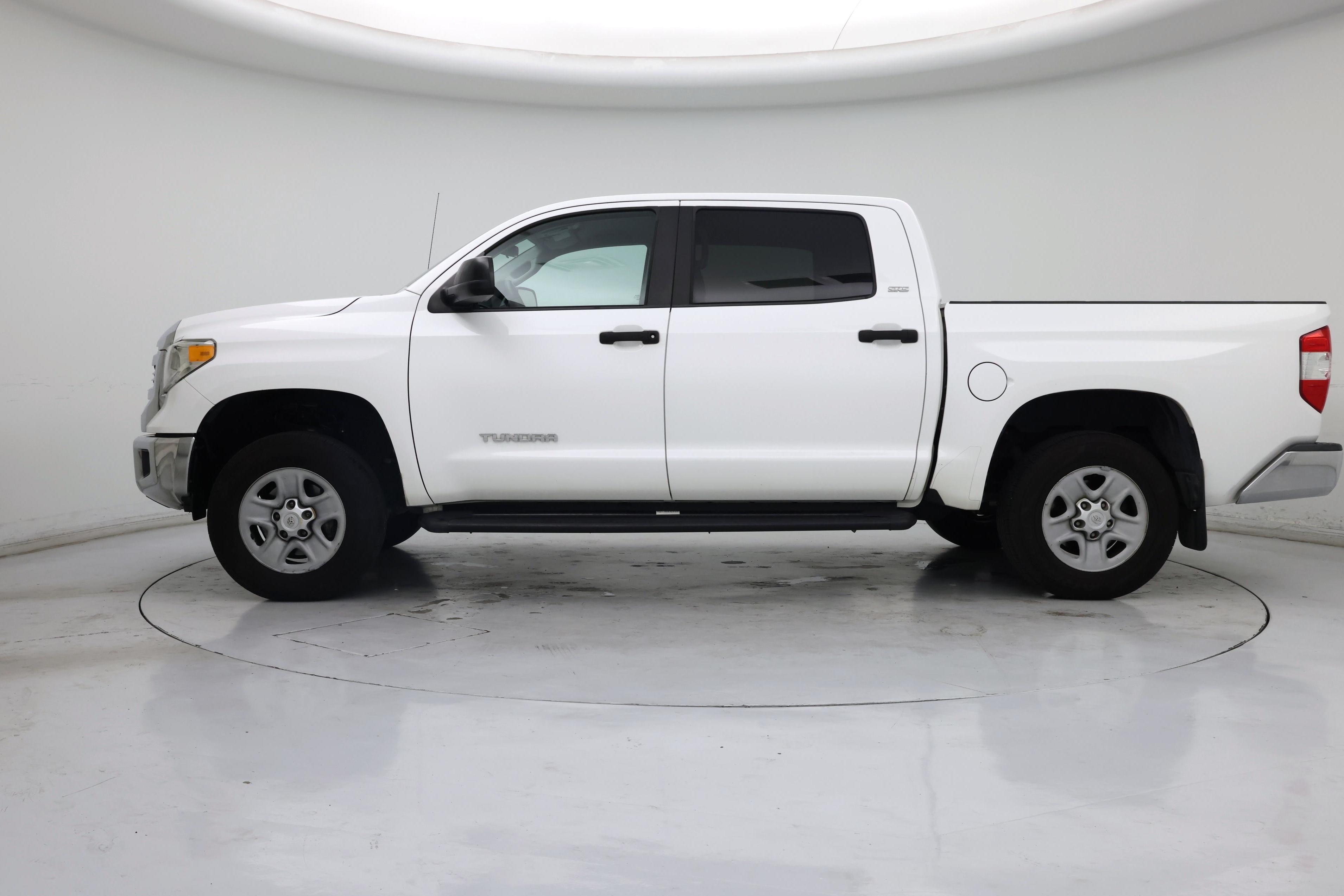 Thumbnail: 2016 Toyota Tundra - 3
