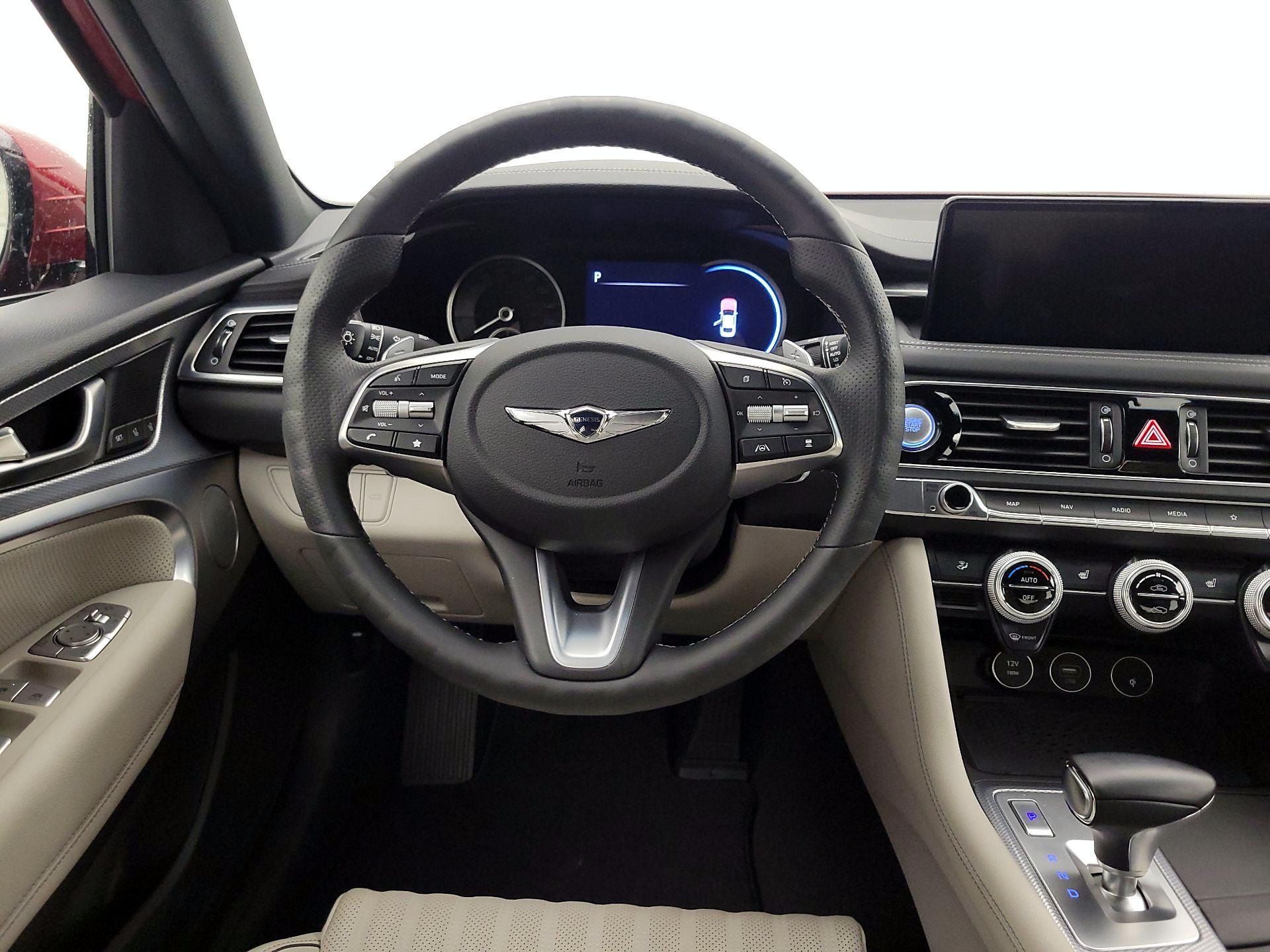 Thumbnail: 2022 Genesis G70 - 10