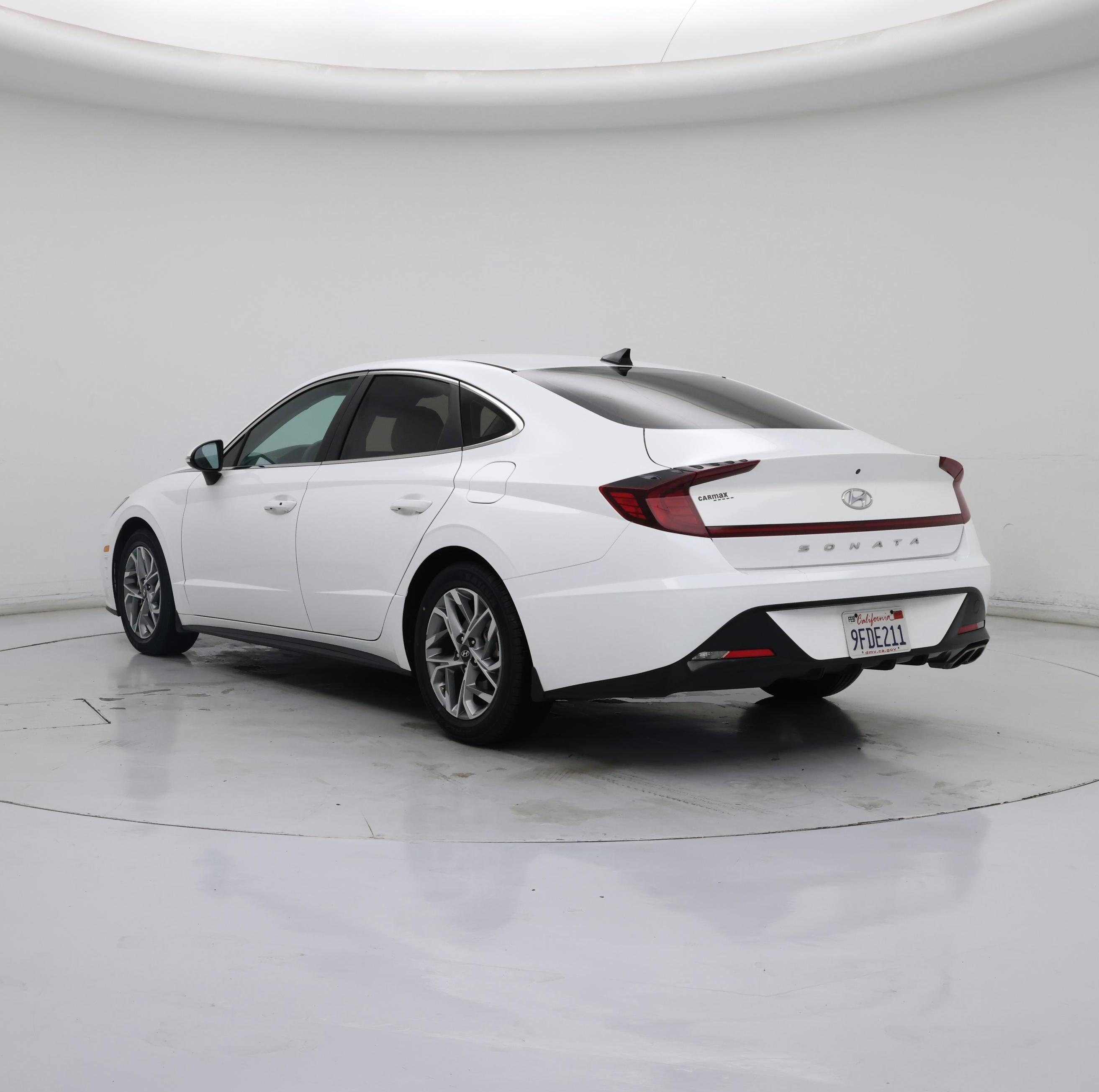 Thumbnail: 2023 Hyundai Sonata - 2